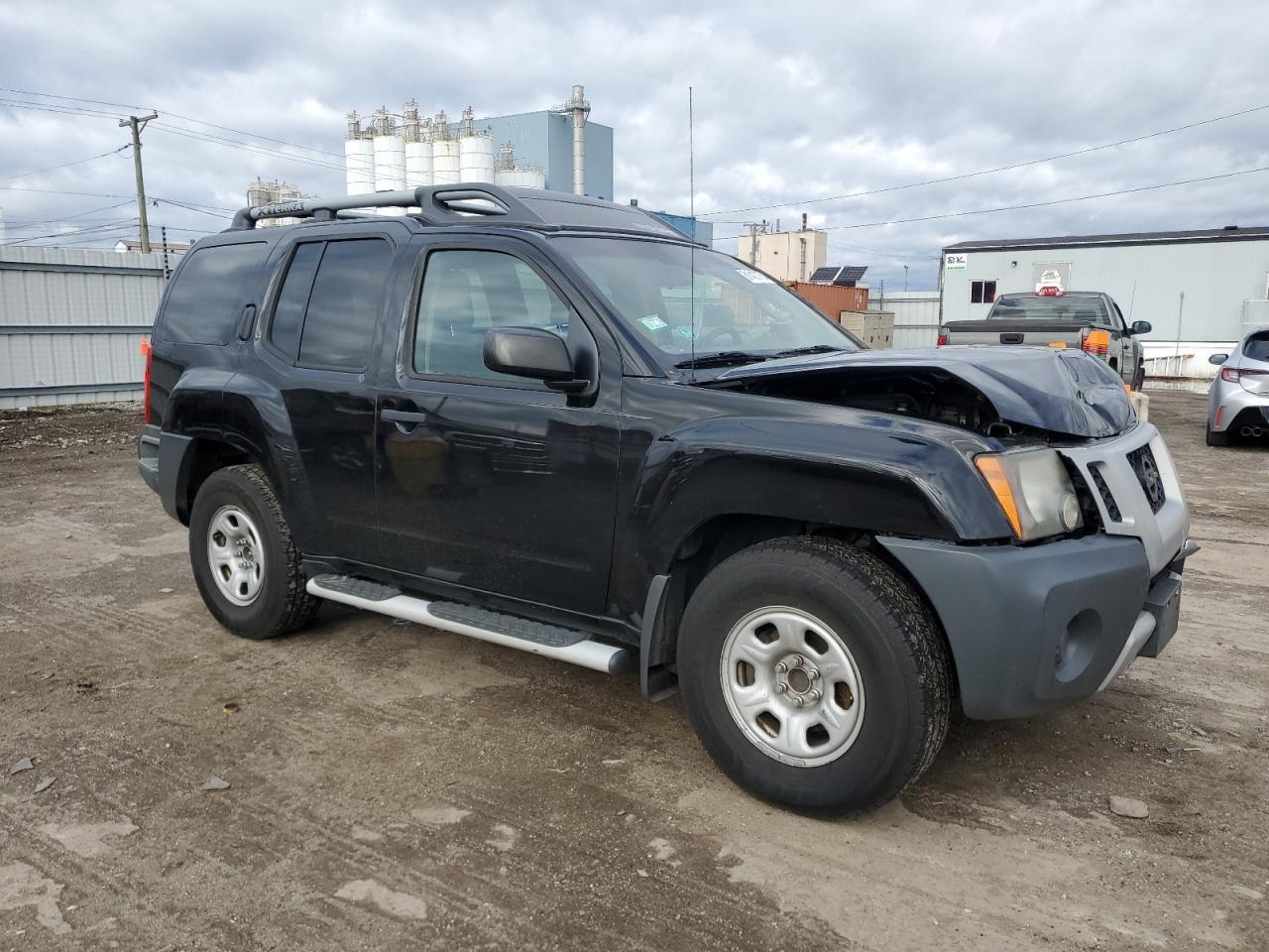 2013 NISSAN XTERRA X - Image 4