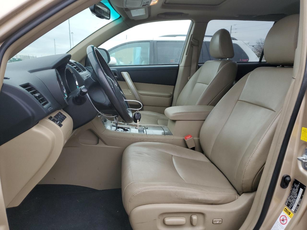 2011 TOYOTA HIGHLANDER - Image 7