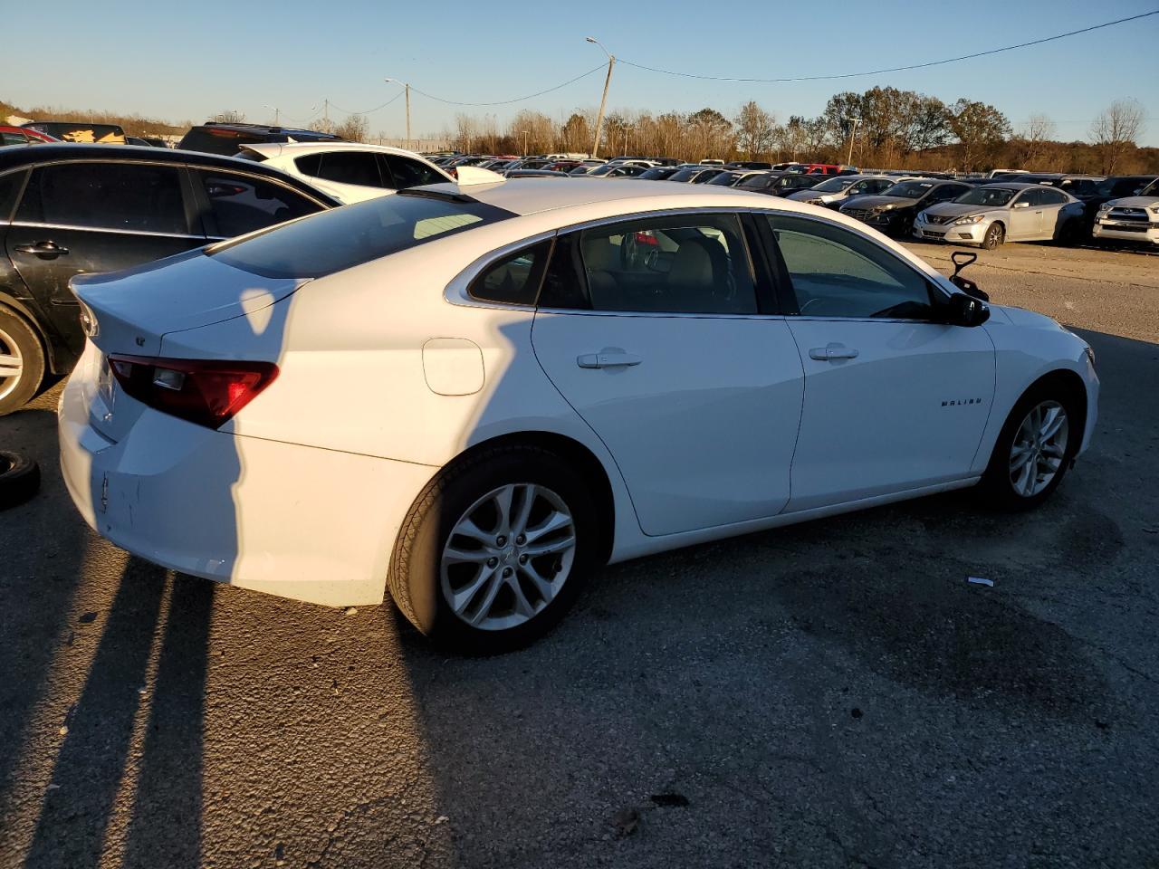 2017 CHEVROLET MALIBU LT - Фото 3