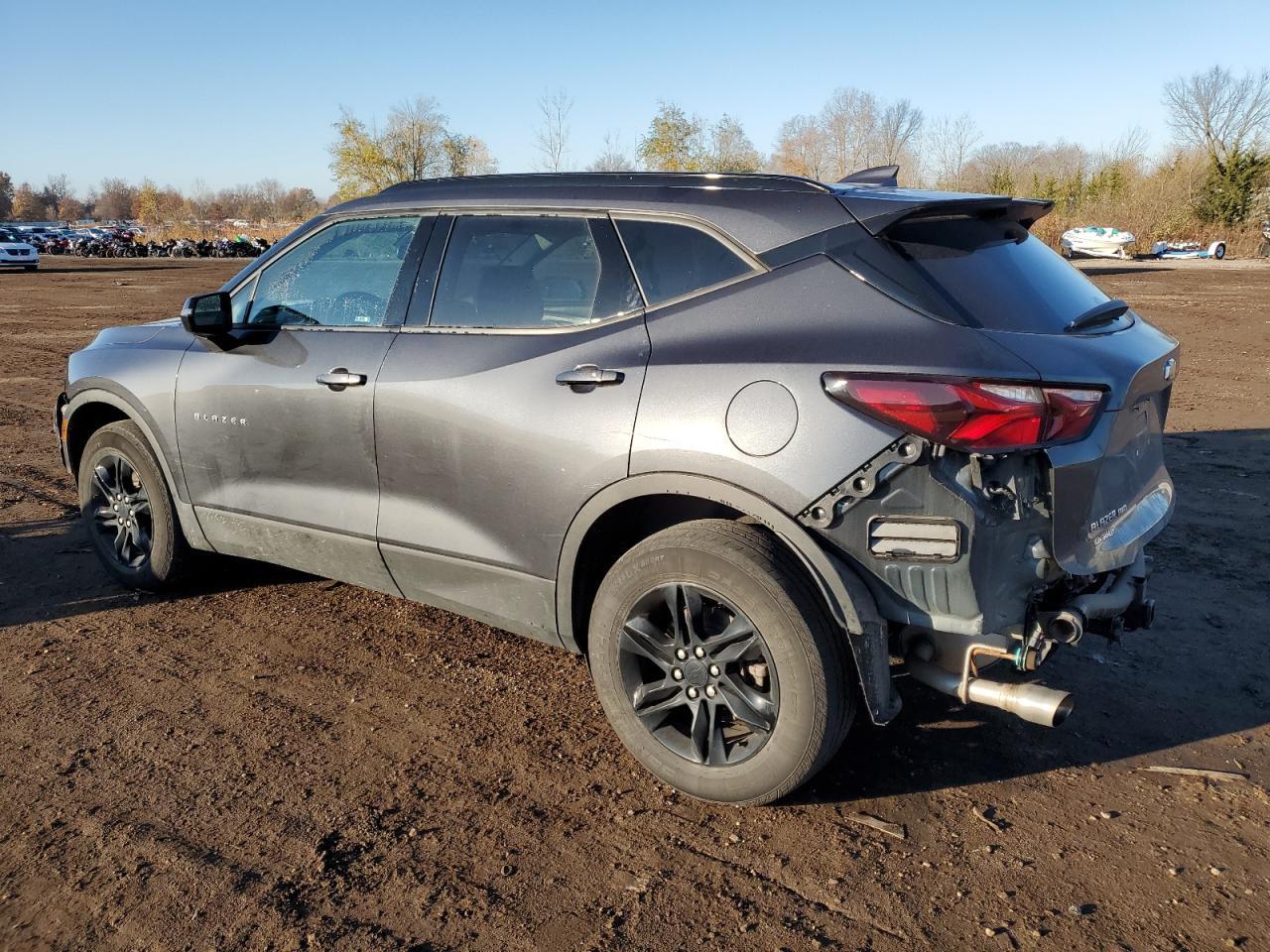 2022 CHEVROLET BLAZER 2LT - Image 2
