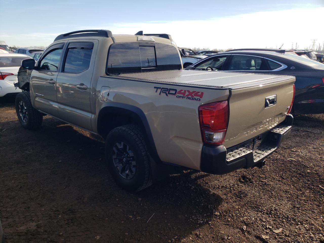 2017 TOYOTA TACOMA DOU - Фото 2