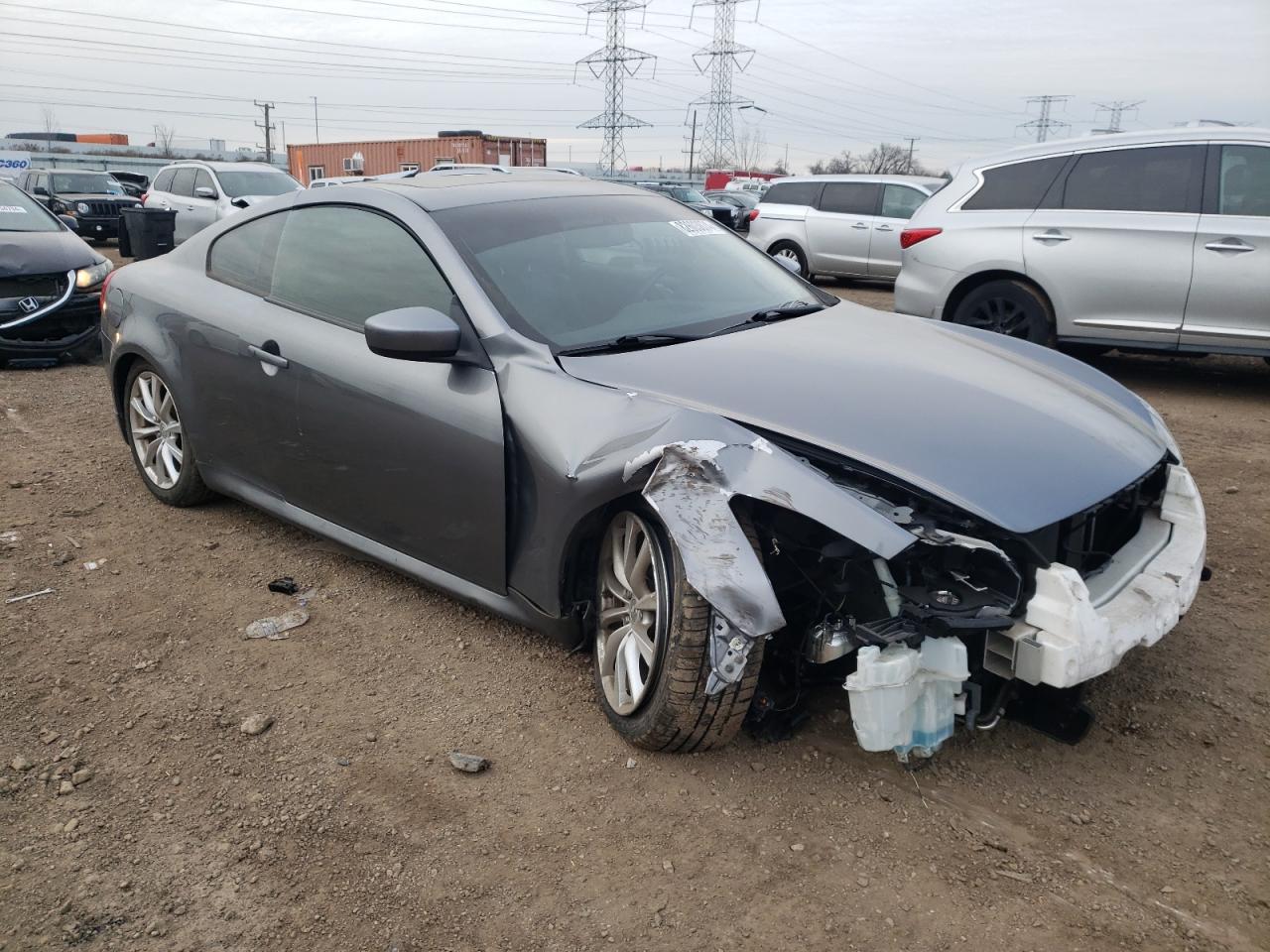 2011 INFINITI G37 - Image 4