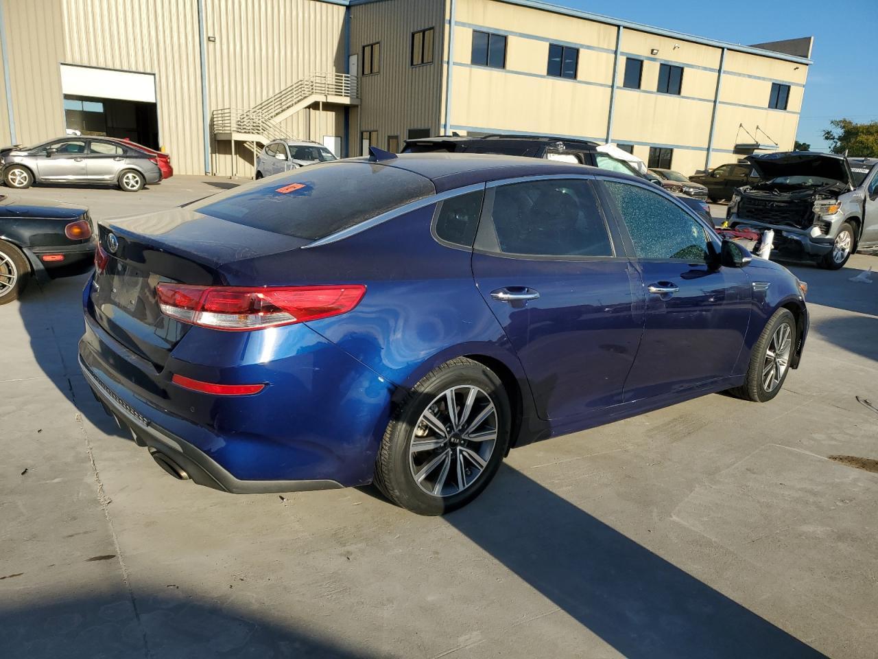 2019 KIA OPTIMA LX - Фото 3
