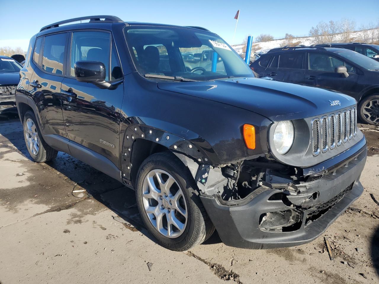 2016 JEEP RENEGADE L - Image 4