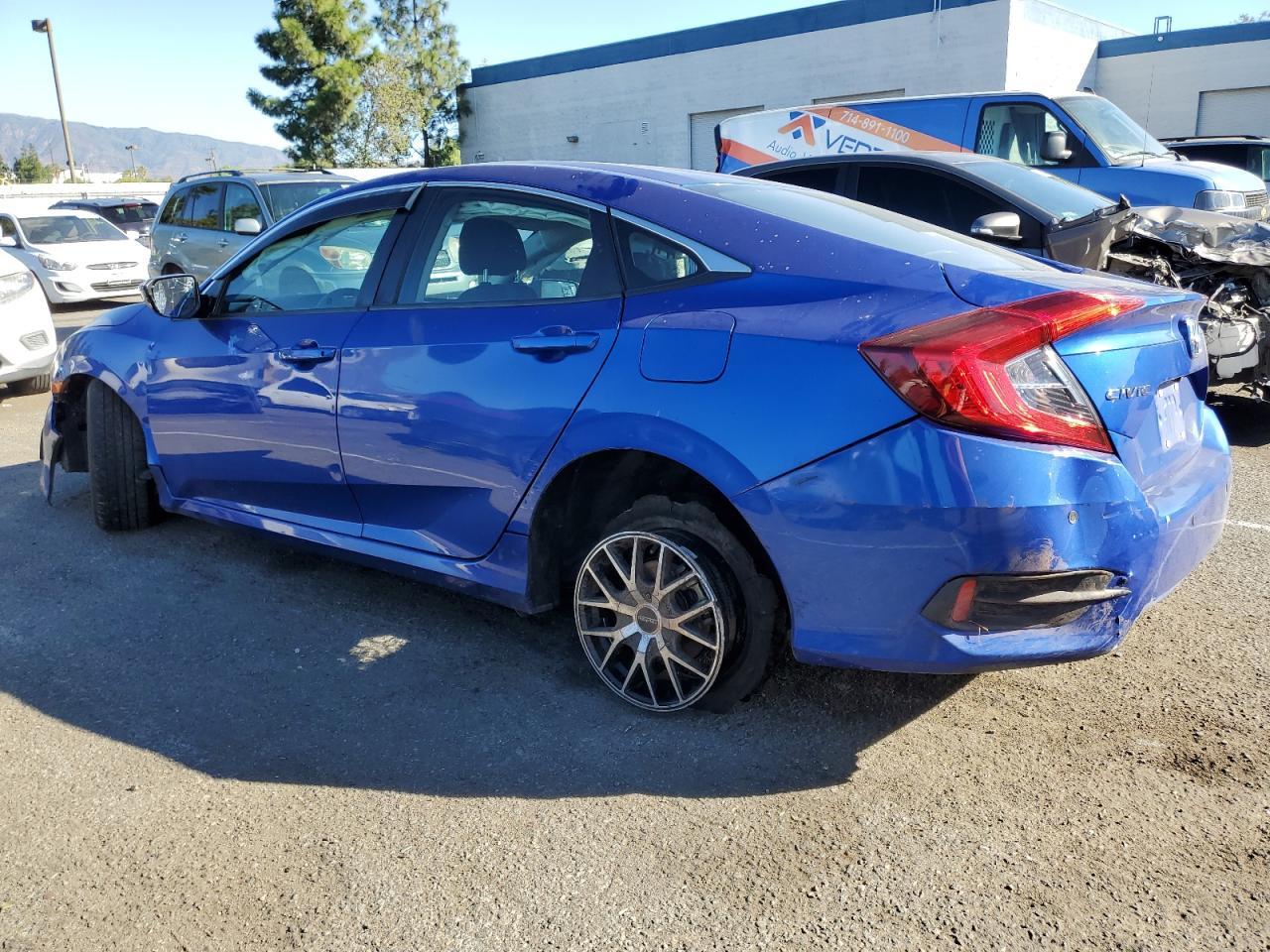 2017 HONDA CIVIC LX - Фото 2