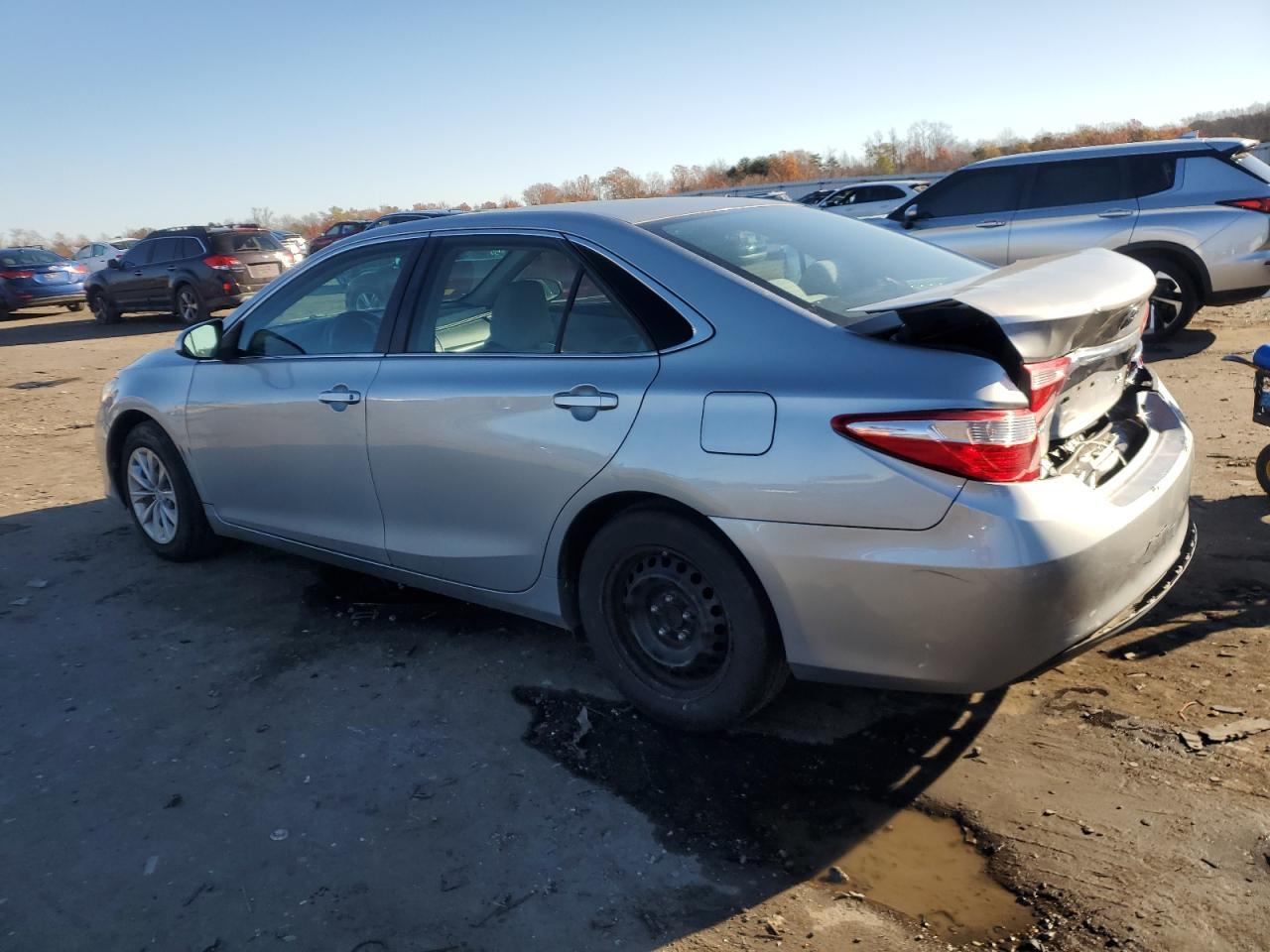 2017 TOYOTA CAMRY LE - Фото 2