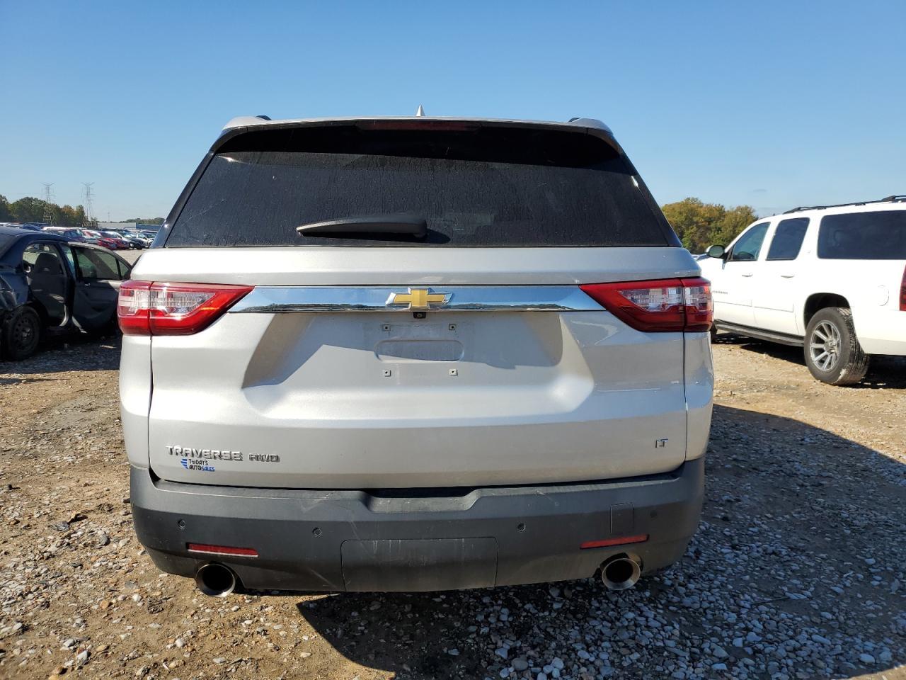 2021 CHEVROLET TRAVERSE L - Фото 6