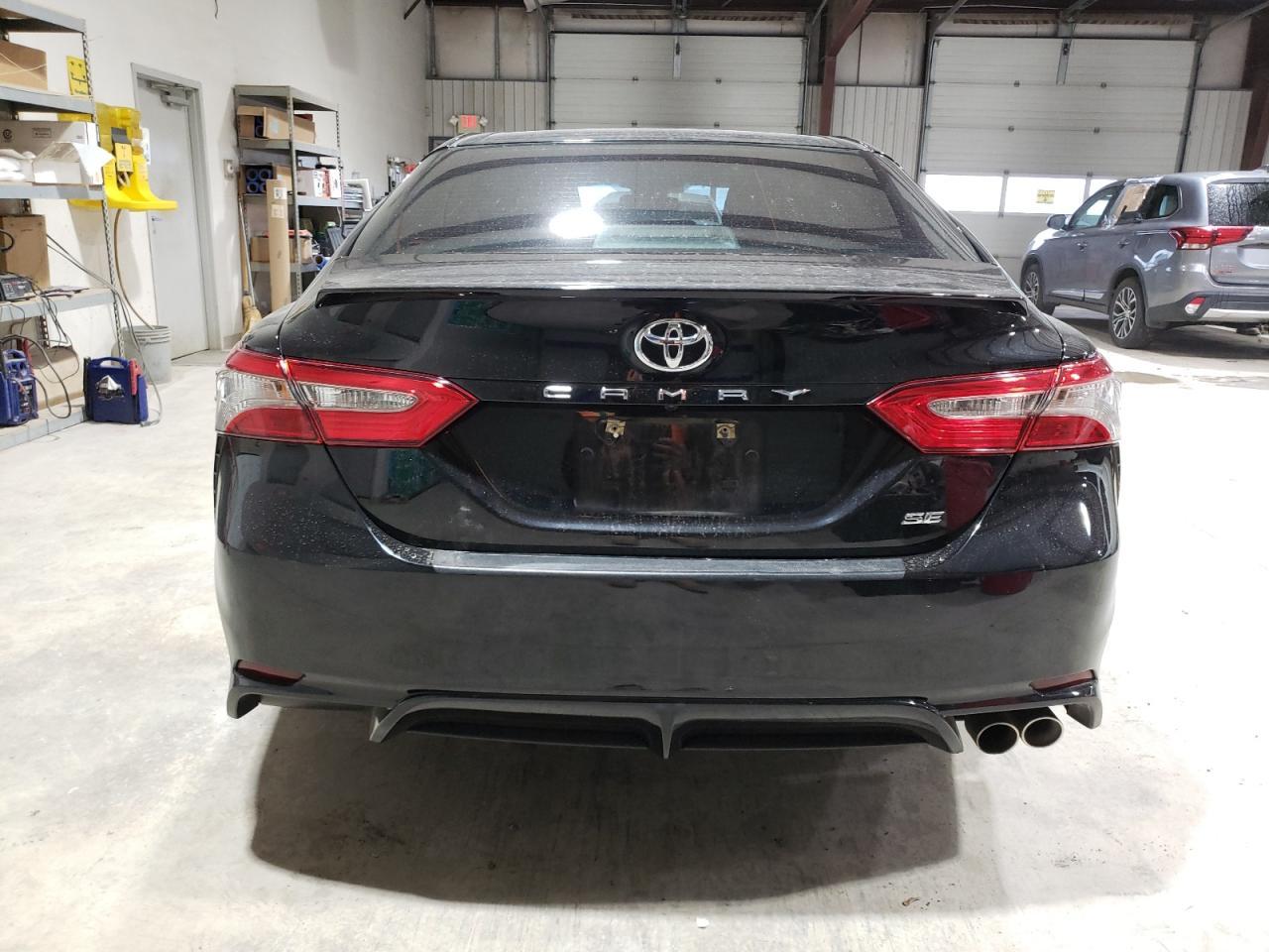2018 TOYOTA CAMRY L - Фото 6