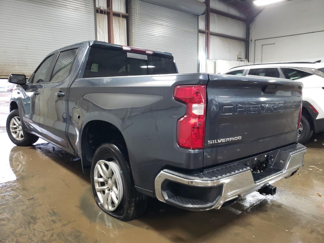 2021 CHEVROLET SILVERADO - Фото 2