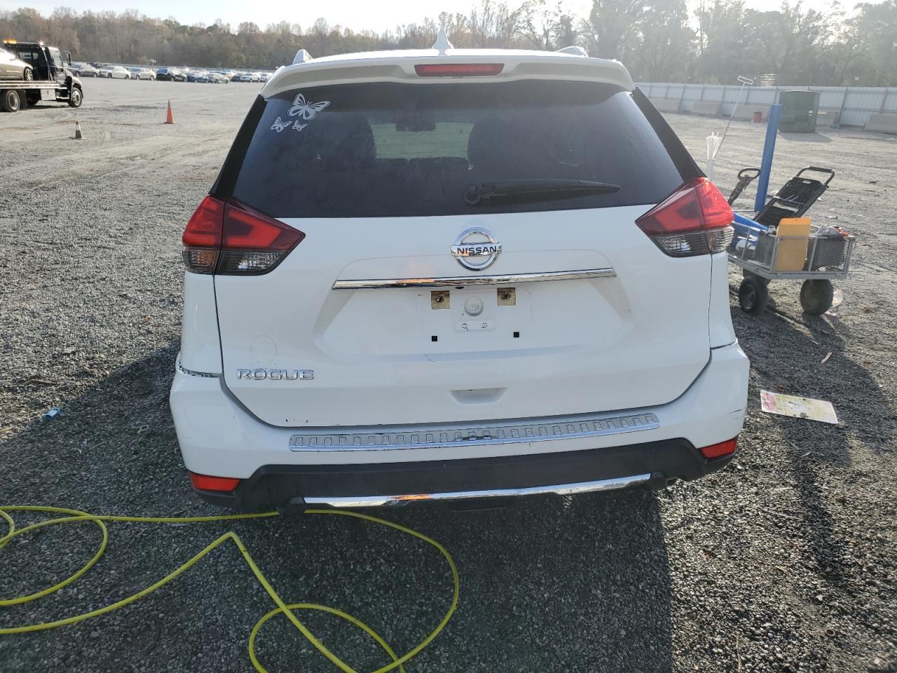 2017 NISSAN ROGUE S - Фото 6