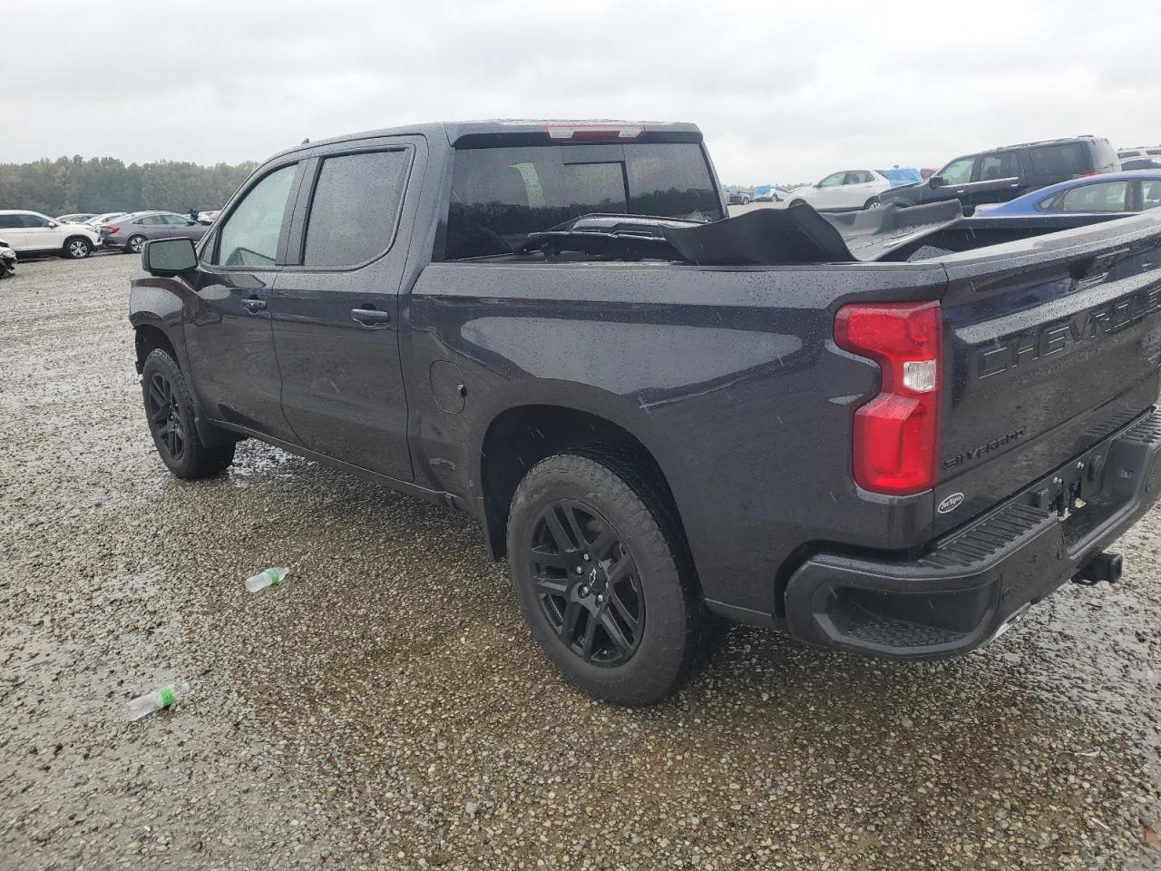 2024 CHEVROLET SILVERADO - Image 2