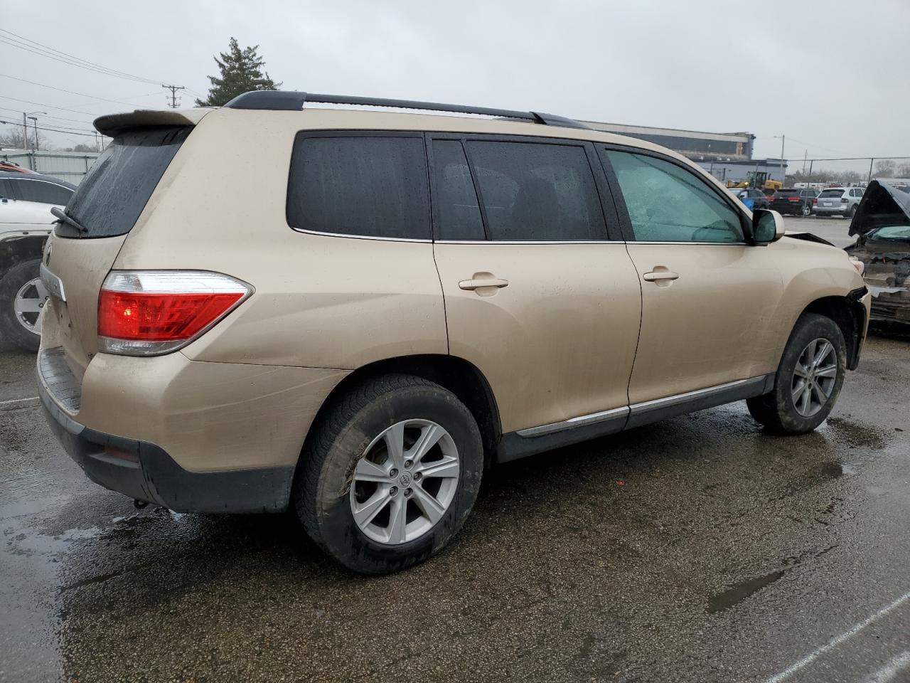 2011 TOYOTA HIGHLANDER - Image 3