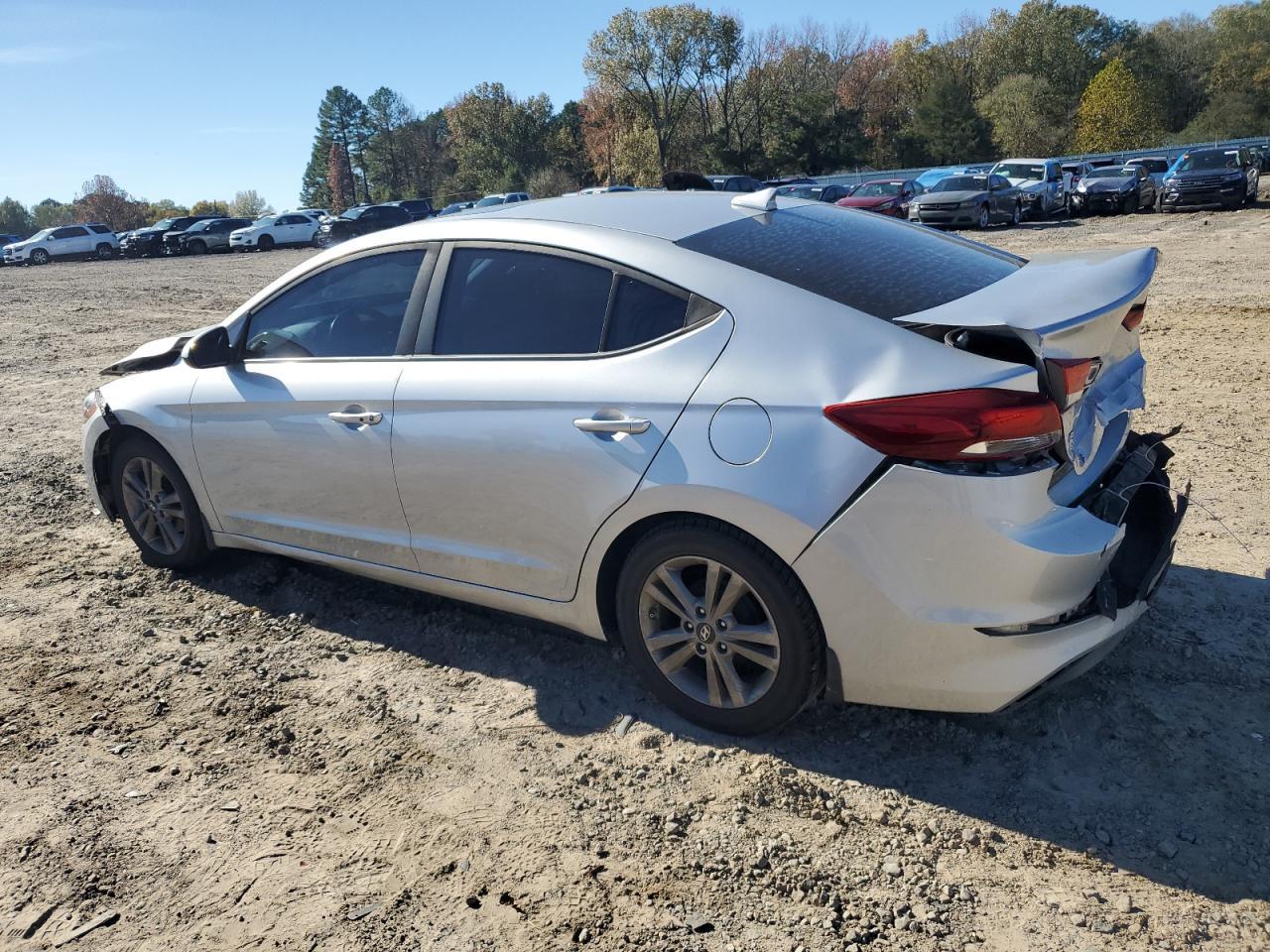 2017 HYUNDAI ELANTRA SE - Фото 2