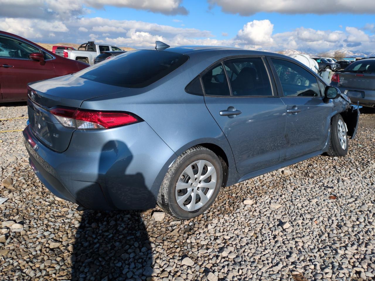 2021 TOYOTA COROLLA LE - Фото 3