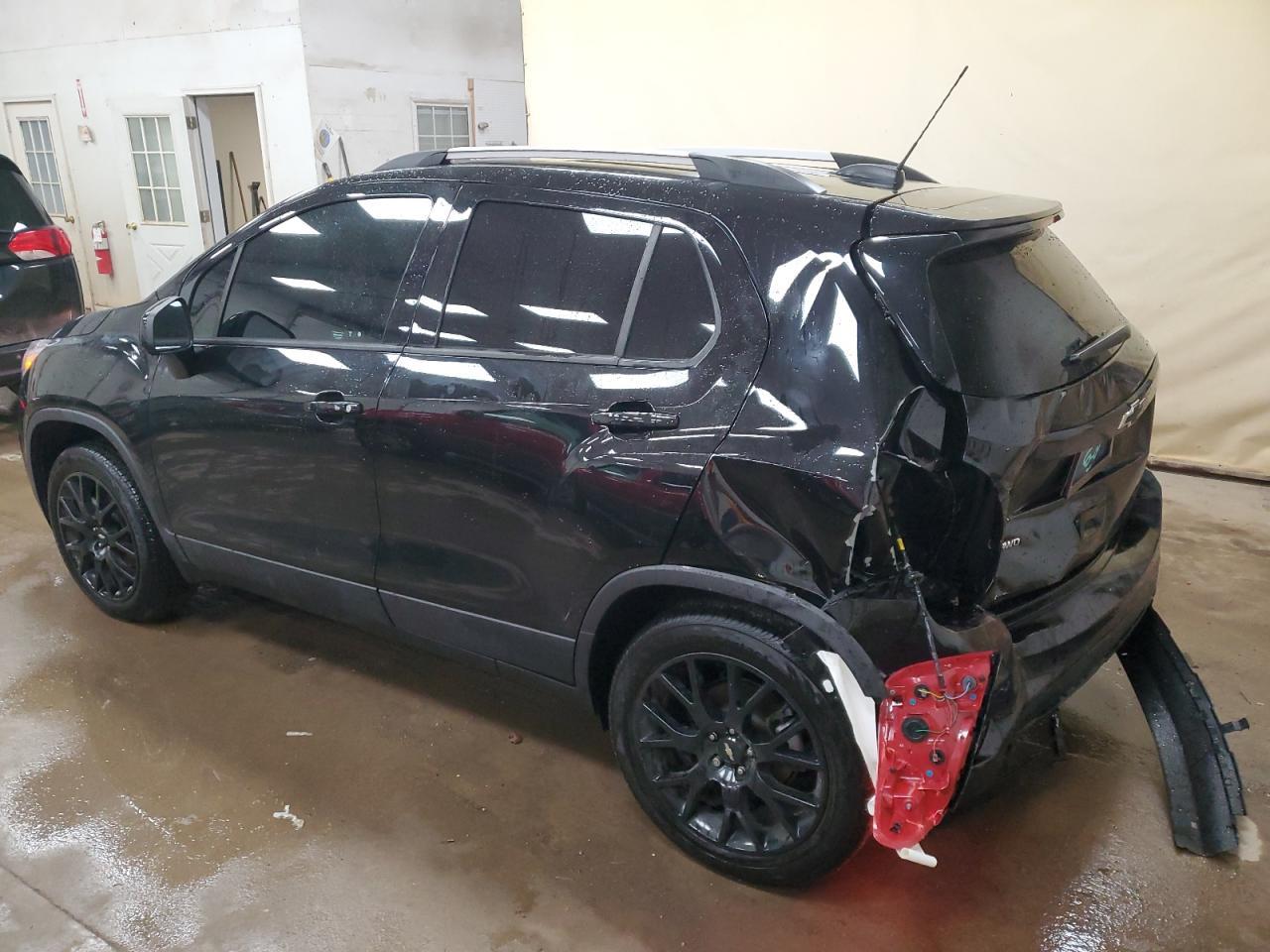 2021 CHEVROLET TRAX 1LT - Image 2