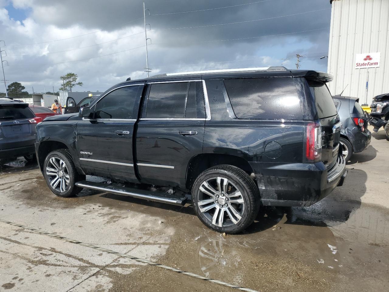 2017 GMC YUKON DENA - Фото 2