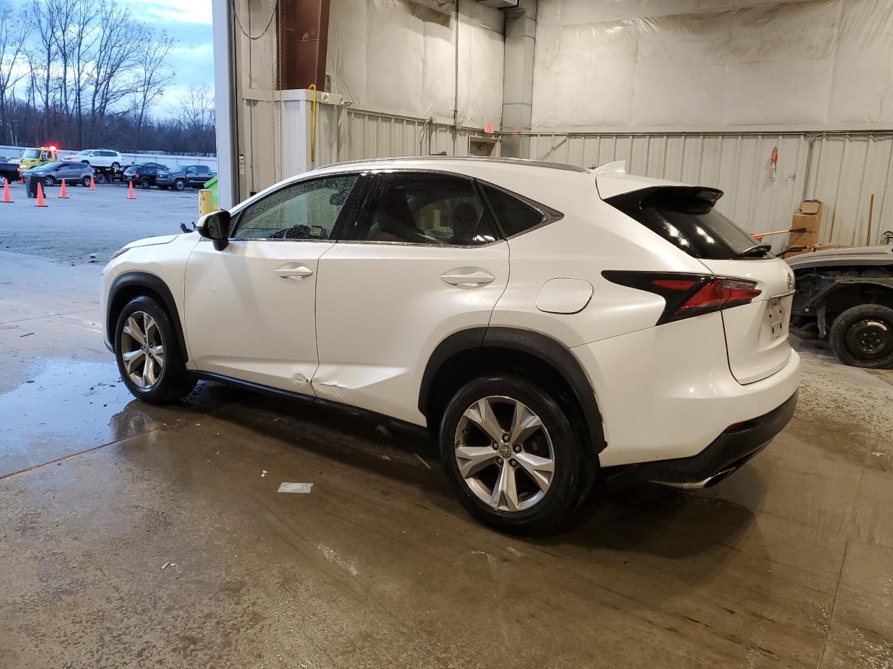 2017 LEXUS NX 200T BA - Фото 2
