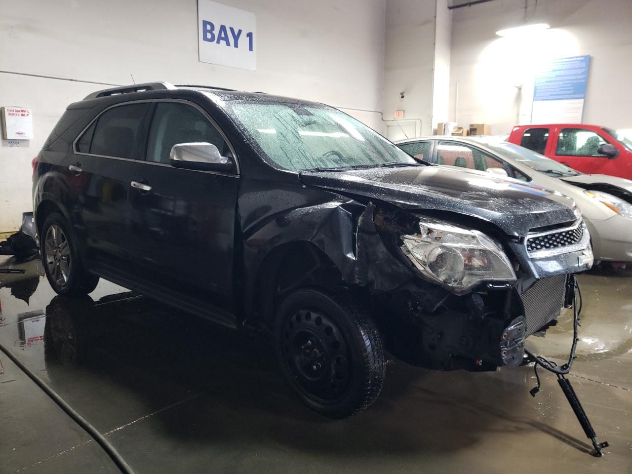 2011 CHEVROLET EQUINOX LT - Image 4