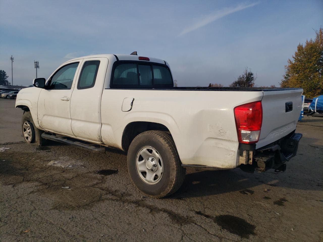 2017 TOYOTA TACOMA ACC - Фото 2