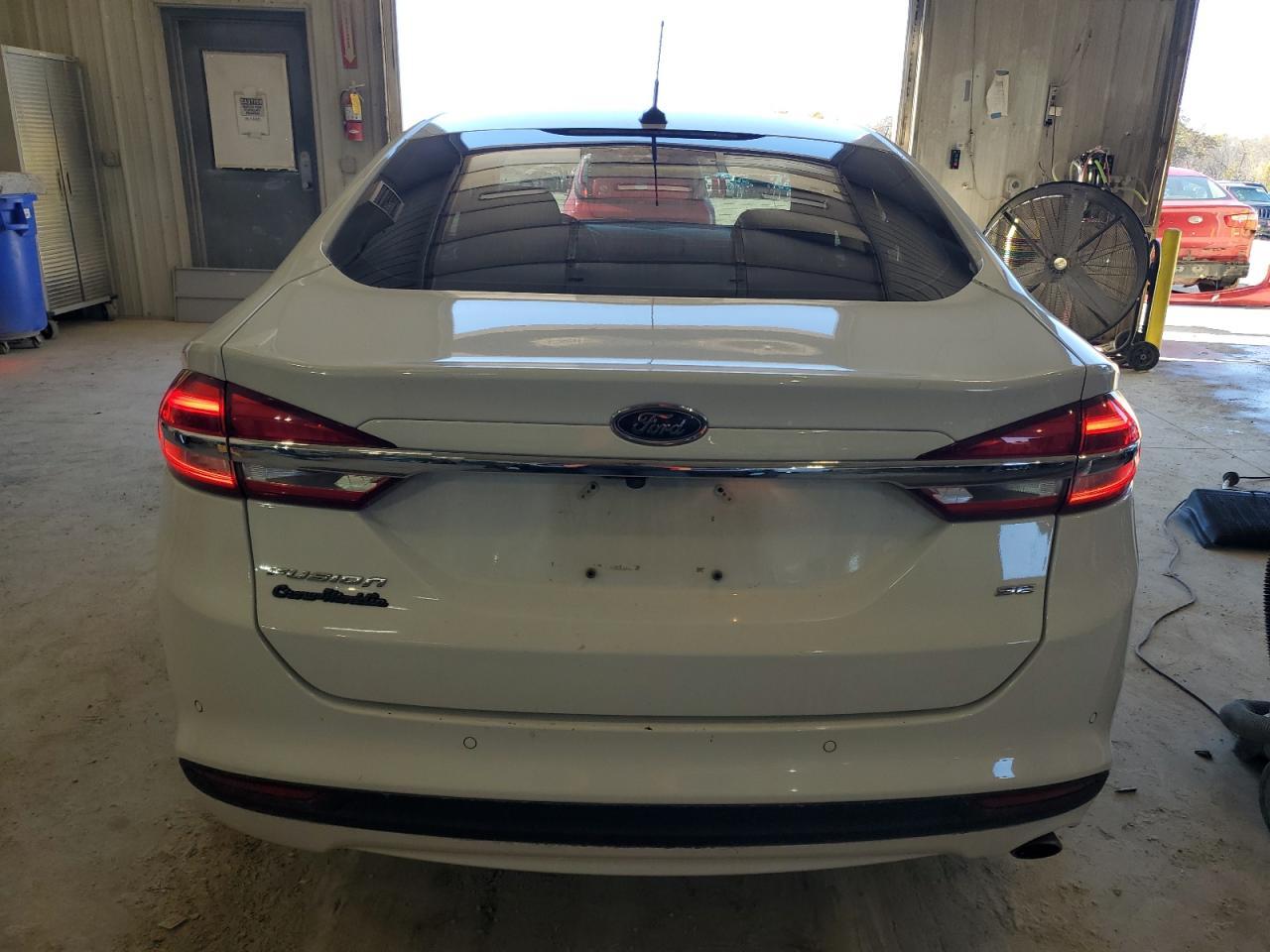 2017 FORD FUSION SE - Image 6
