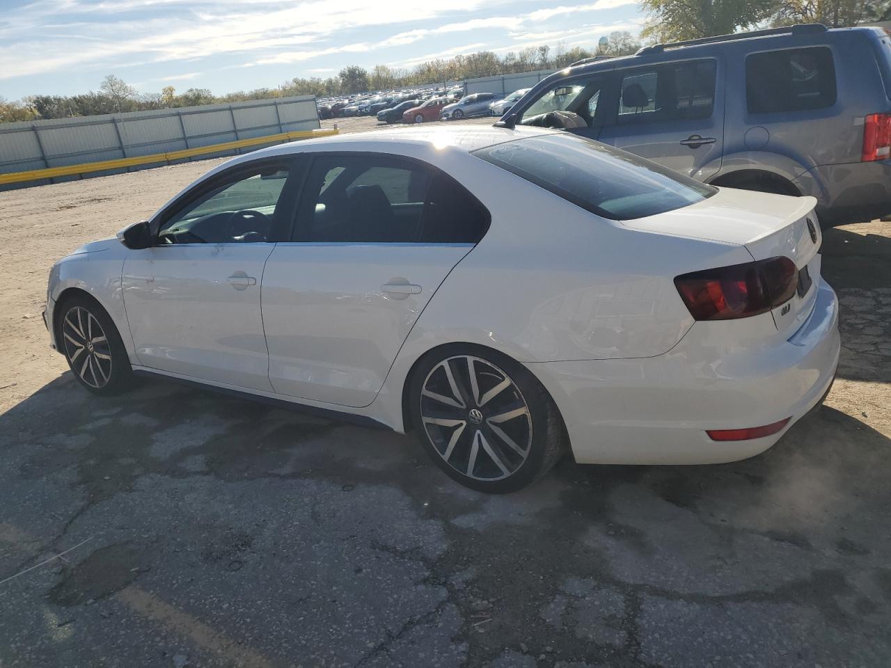 2013 VOLKSWAGEN JETTA GLI - Image 2