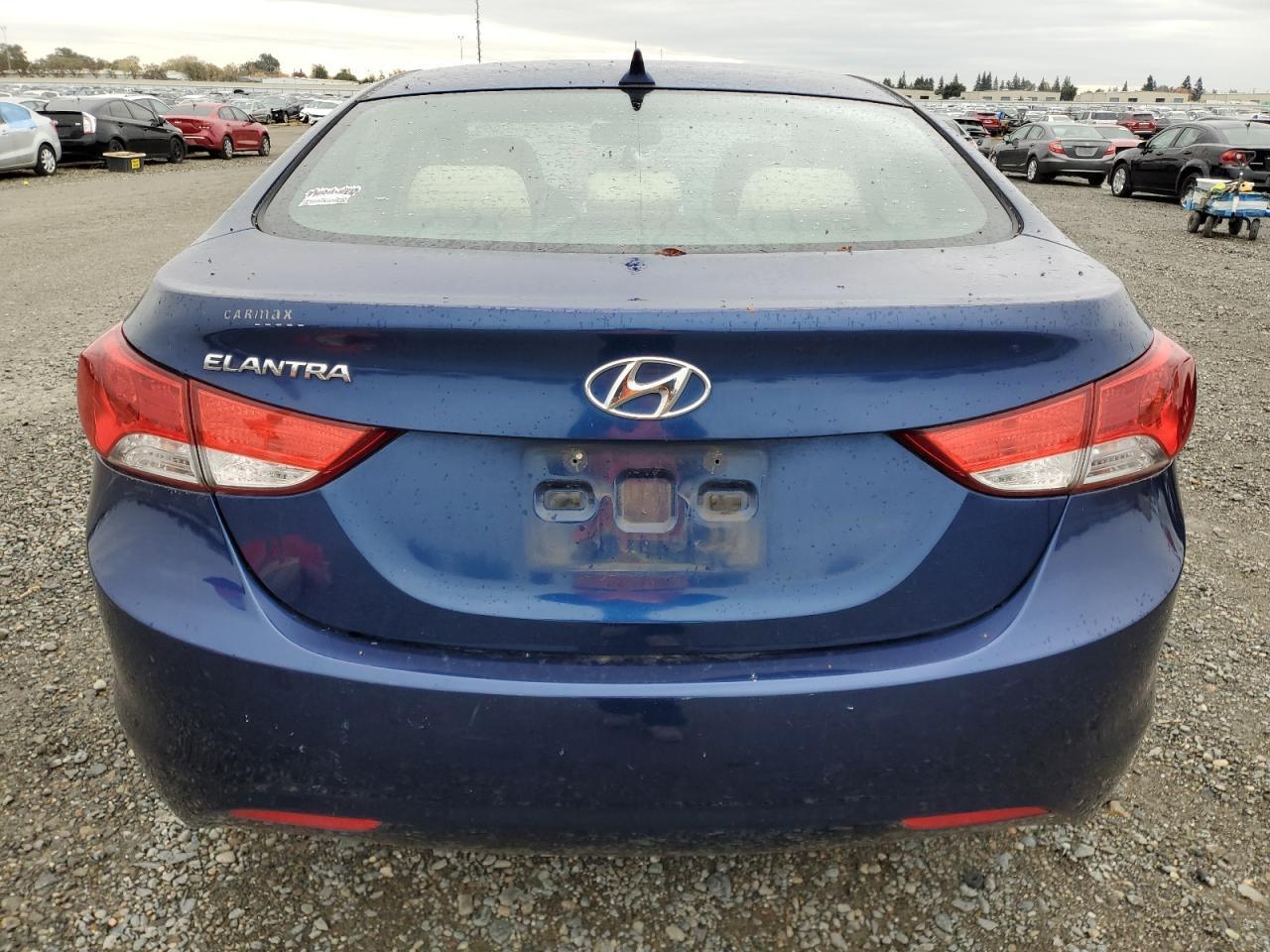 2013 HYUNDAI ELANTRA GL - Image 6