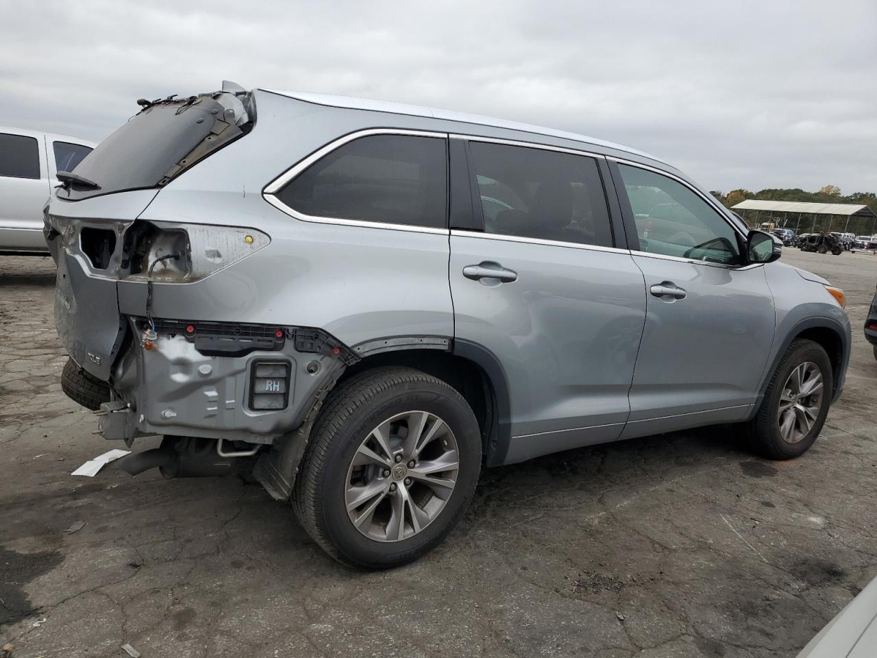 2015 TOYOTA HIGHLANDER - Image 3