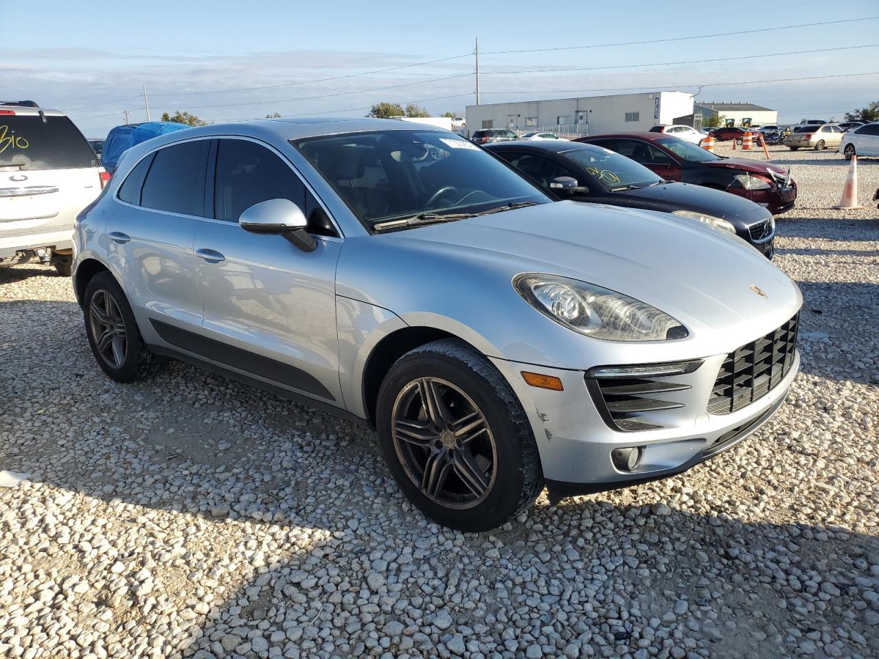 2015 PORSCHE MACAN S - Image 4