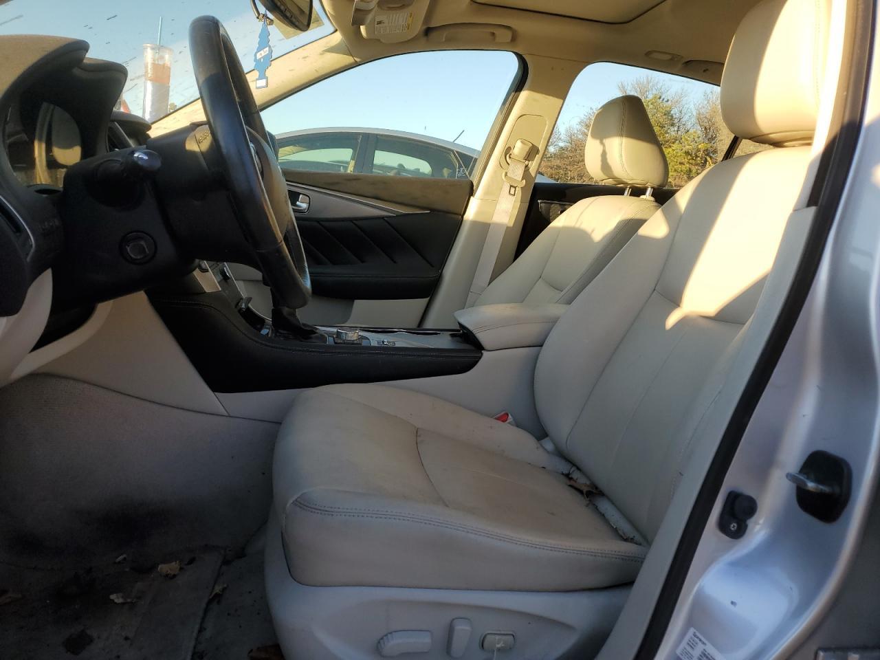 2016 INFINITI Q50 PREMIU - Фото 7