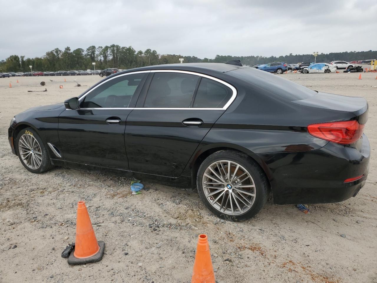 2018 BMW 530 I - Фото 2