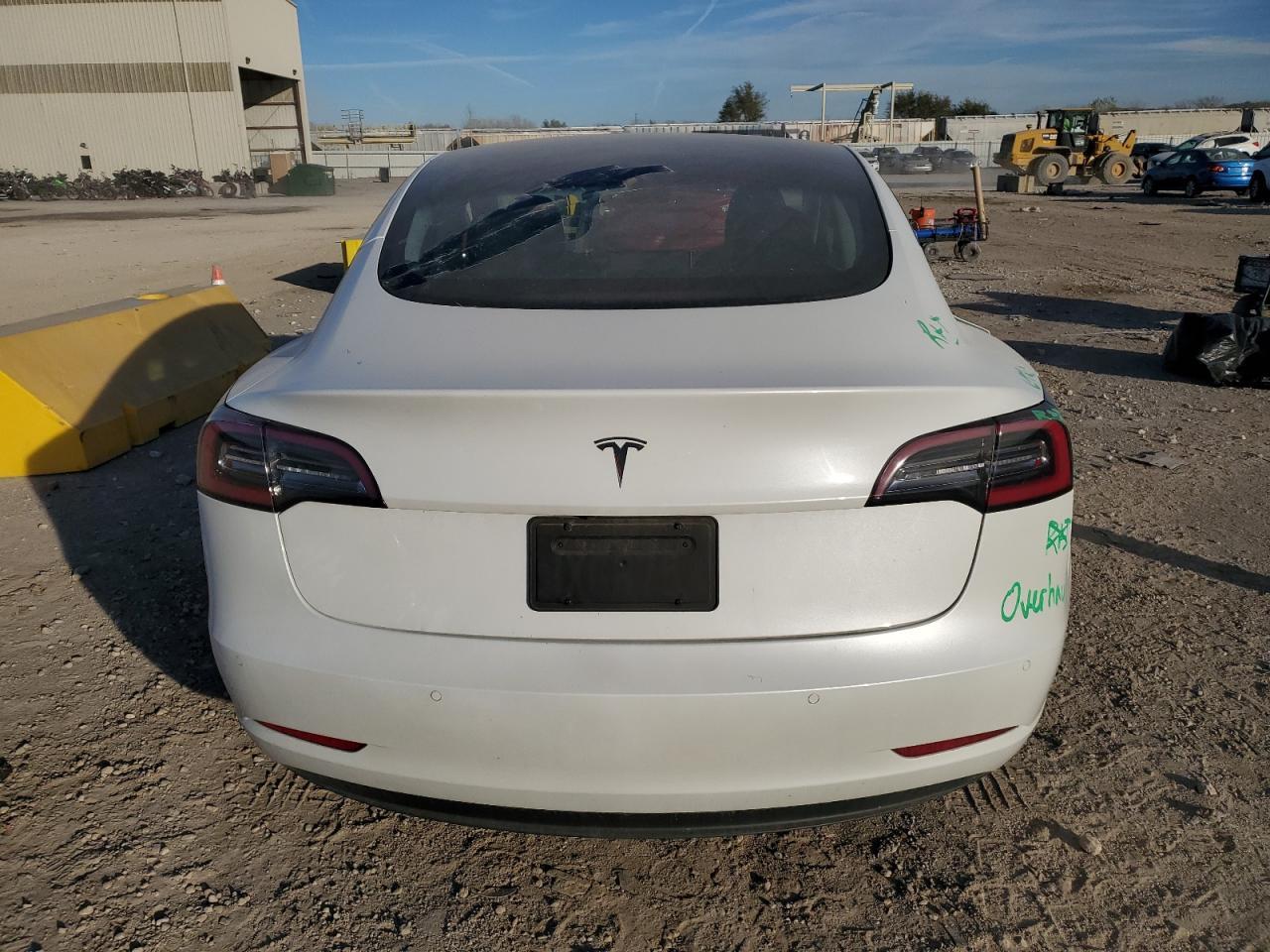 2021 TESLA MODEL 3 - Фото 6