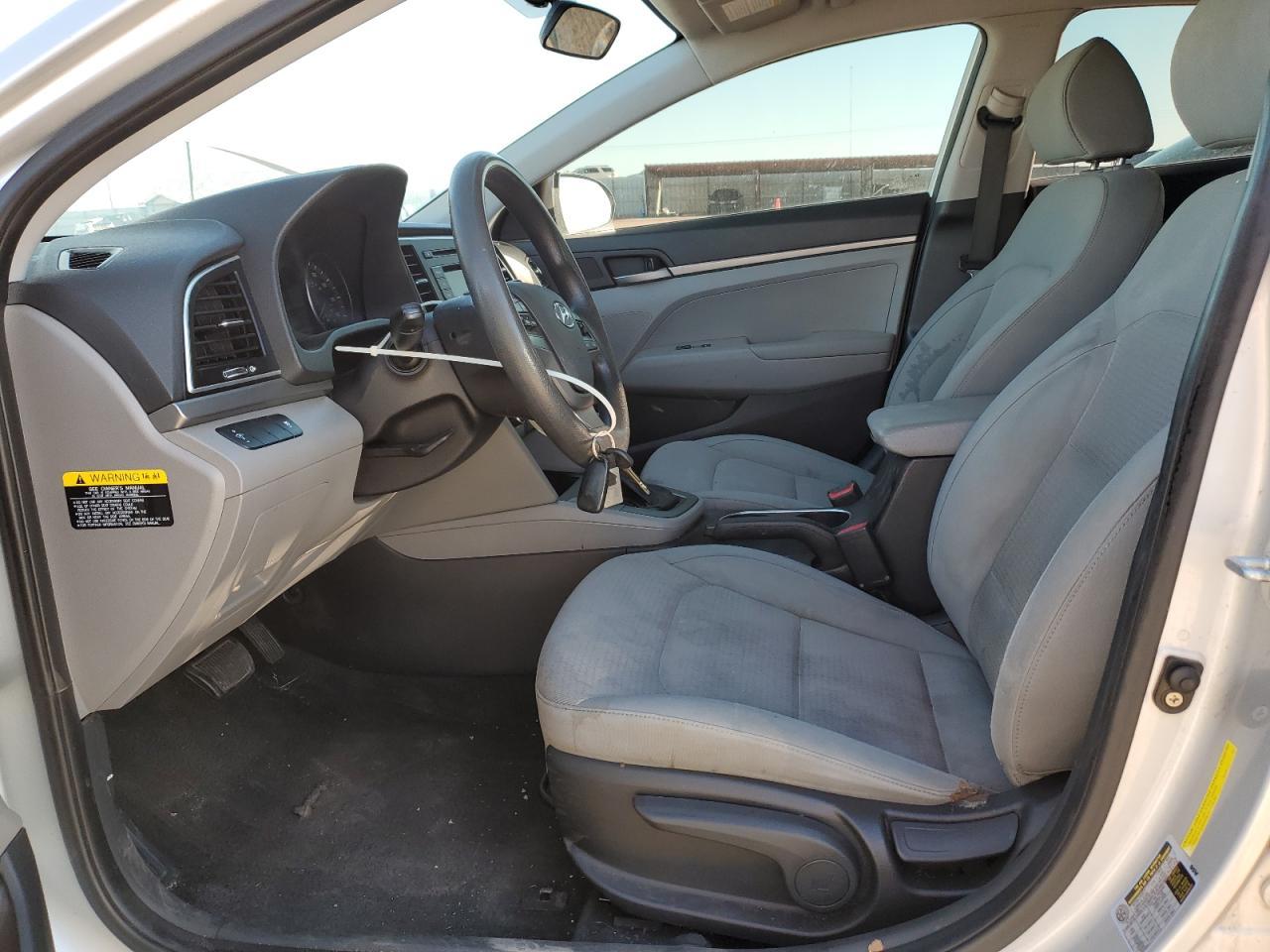2017 HYUNDAI ELANTRA SE - Фото 7