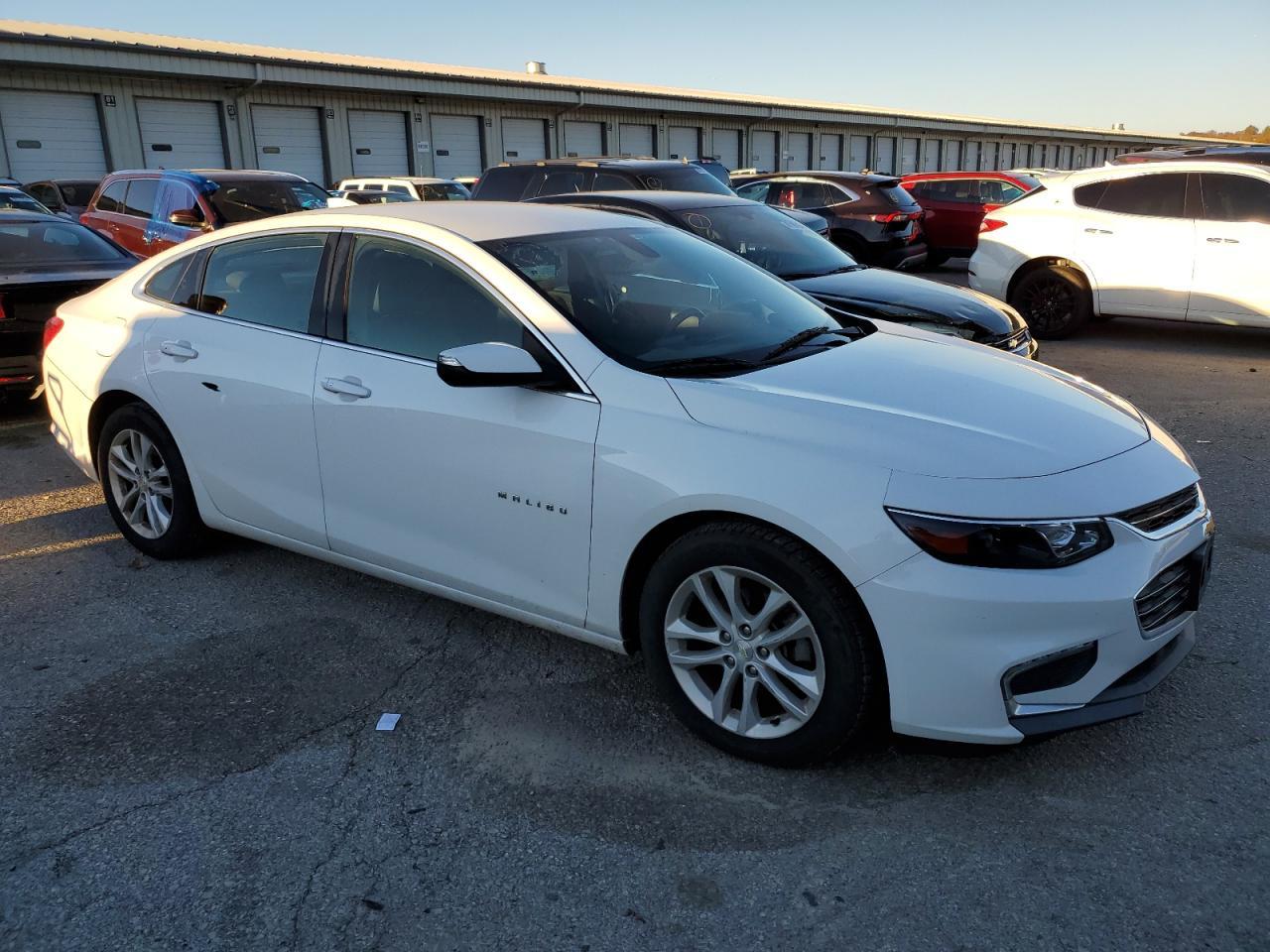 2017 CHEVROLET MALIBU LT - Фото 4