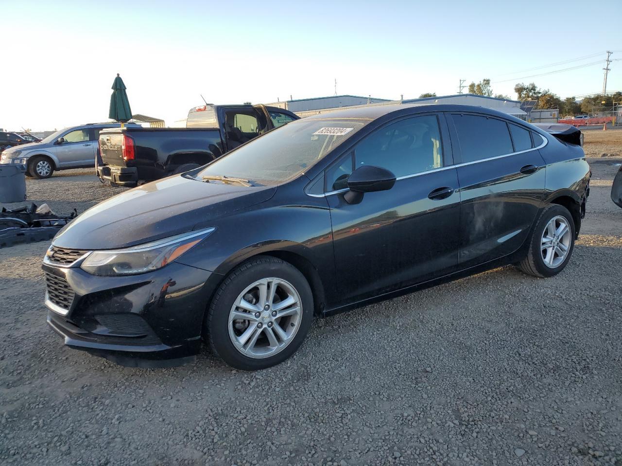 2017 CHEVROLET CRUZE LT