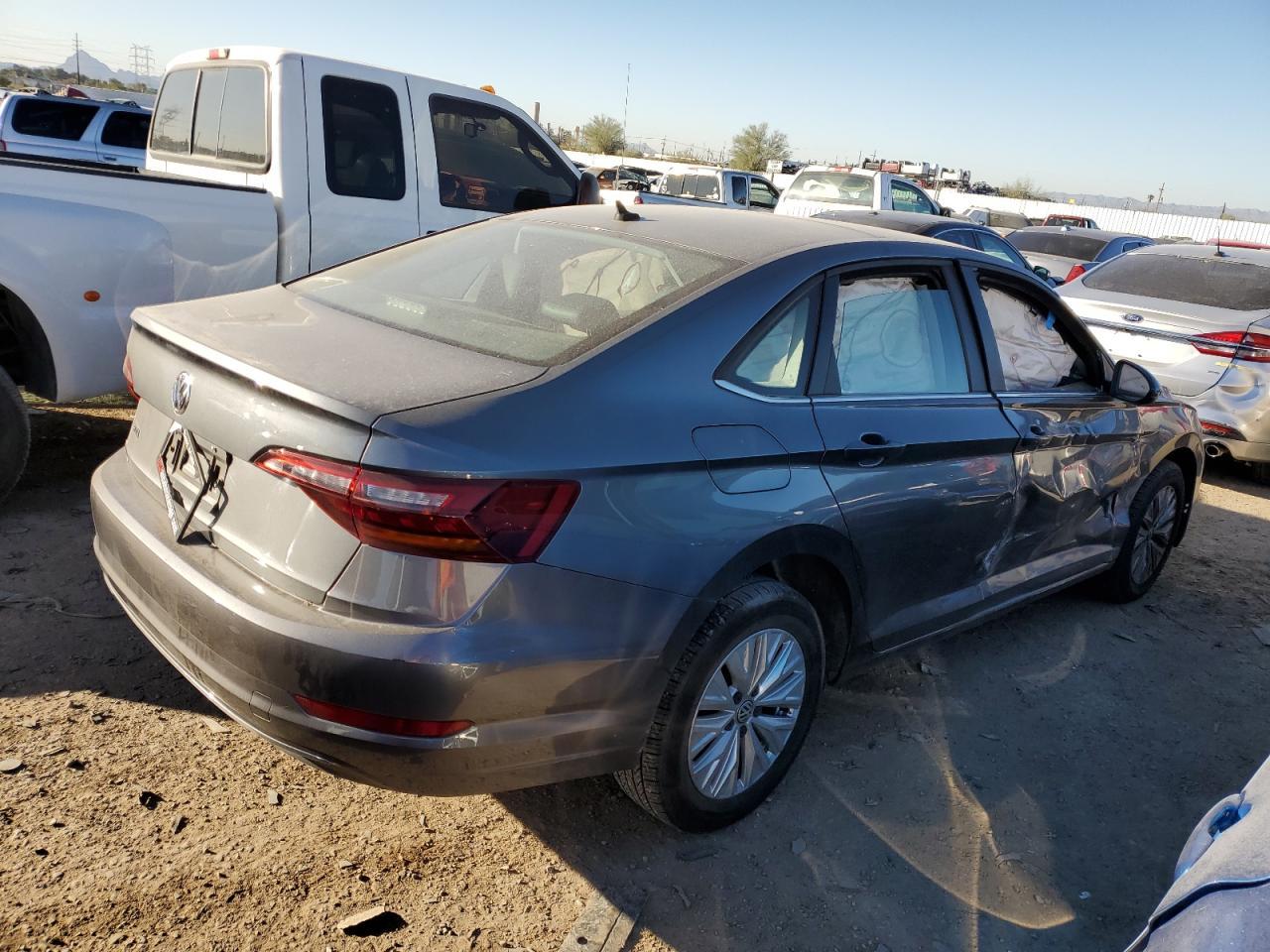 2019 VOLKSWAGEN JETTA S - Фото 3