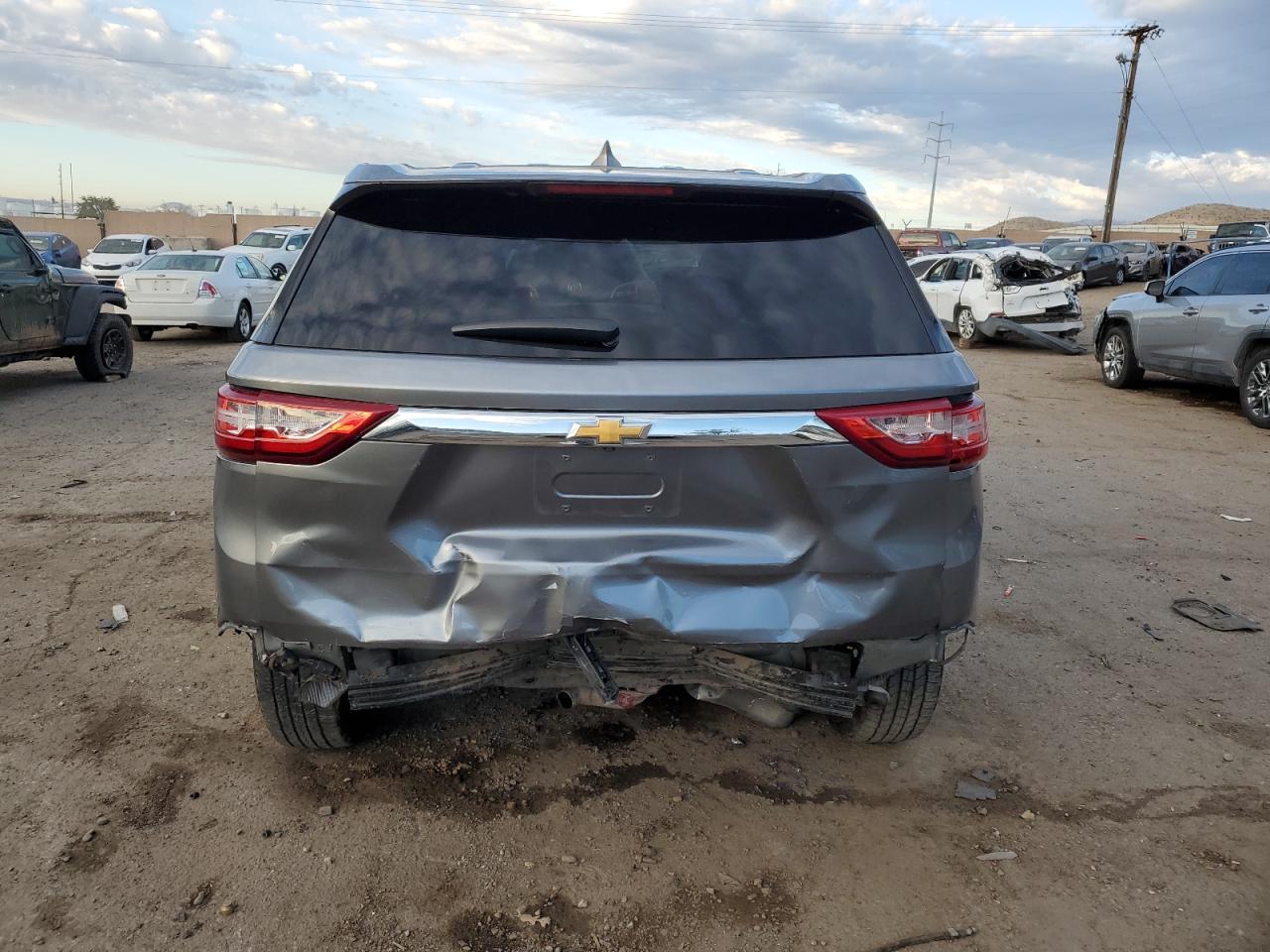 2018 CHEVROLET TRAVERSE L - Фото 6