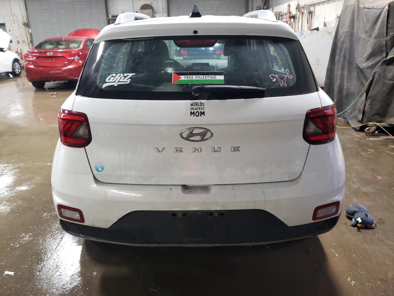 2021 HYUNDAI VENUE SEL - Фото 6