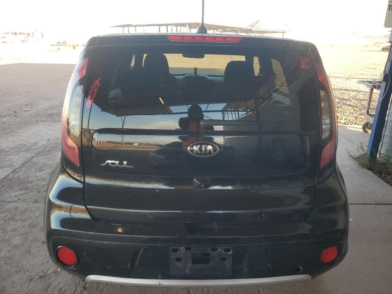 2017 KIA SOUL + - Image 6