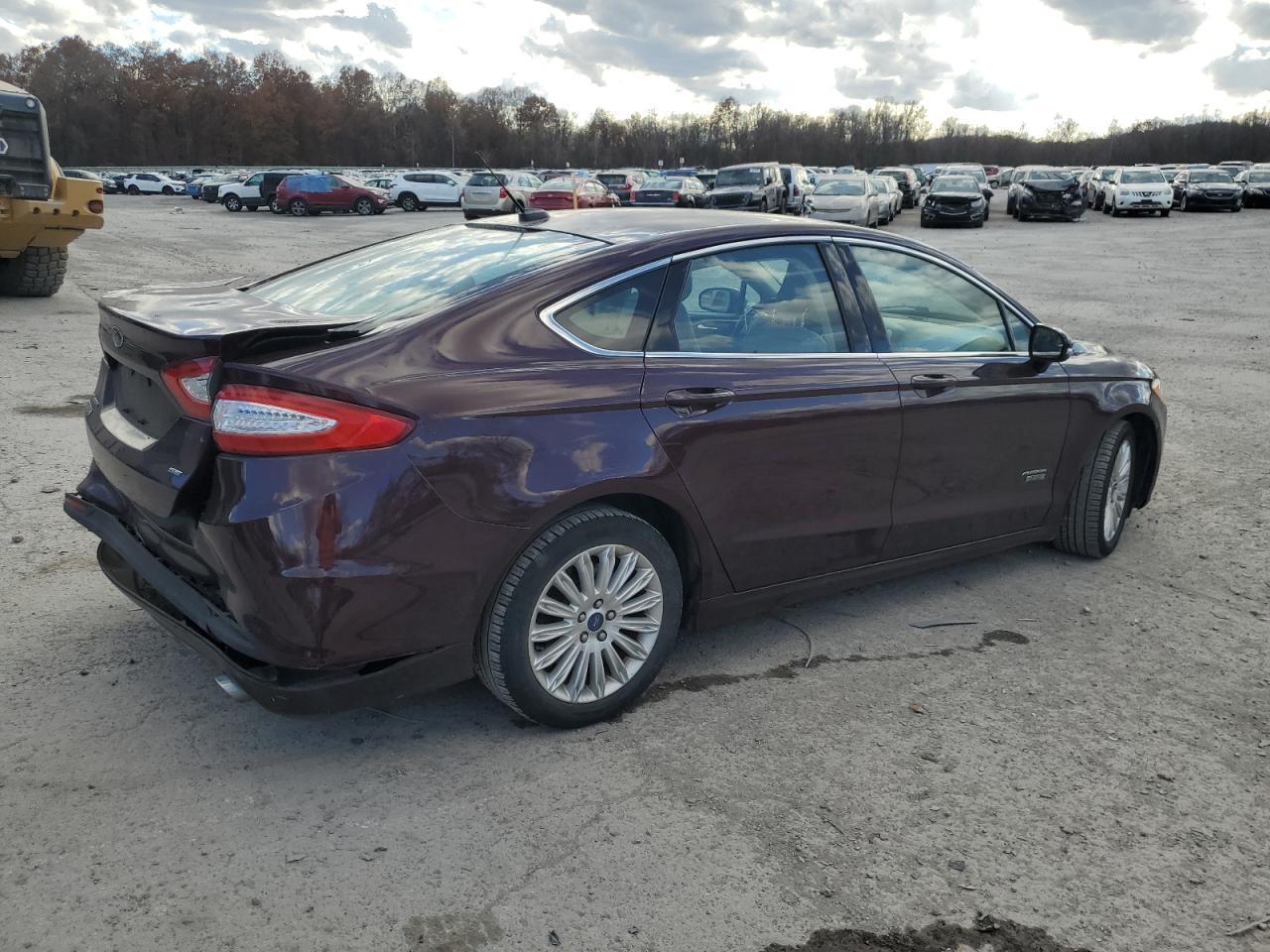 2013 FORD FUSION SE - Image 3