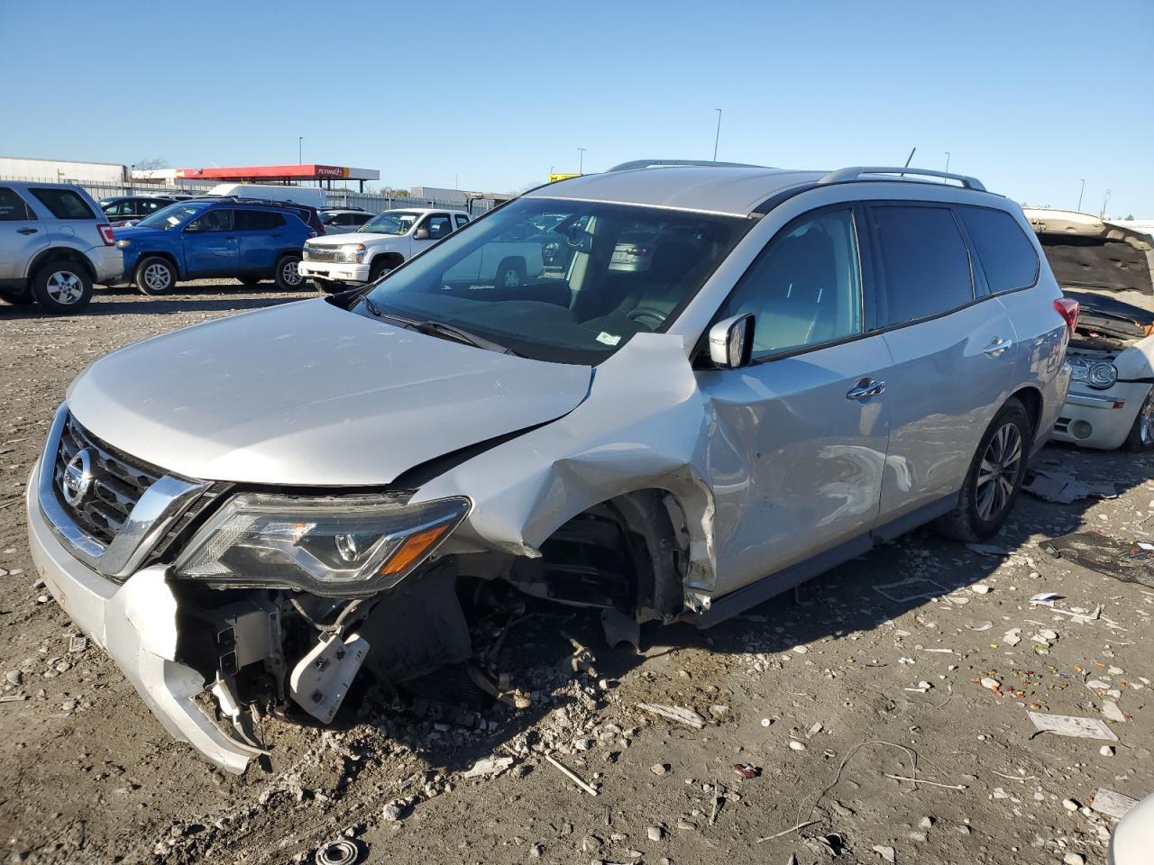 2017 NISSAN PATHFINDER car image