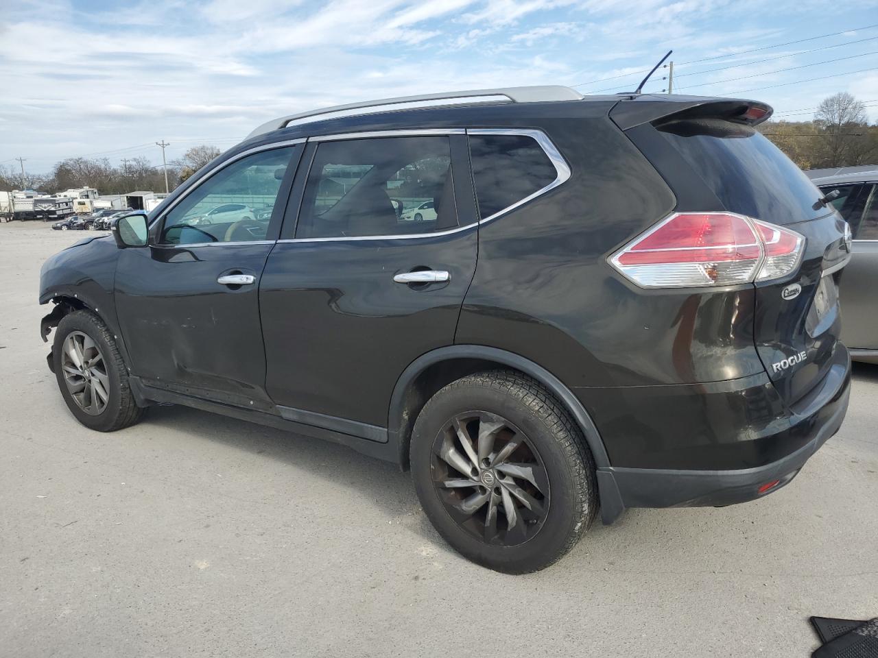 2015 NISSAN ROGUE S - Image 2