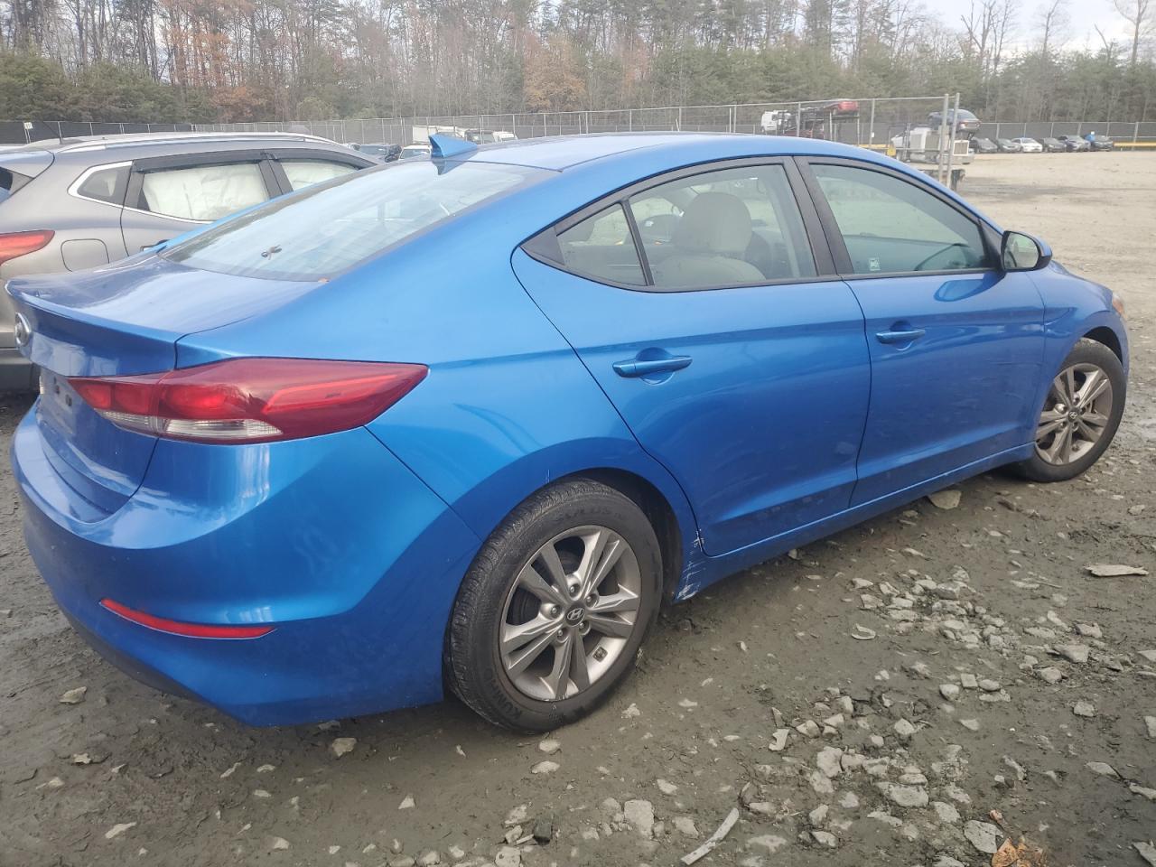 2017 HYUNDAI ELANTRA SE - Image 3