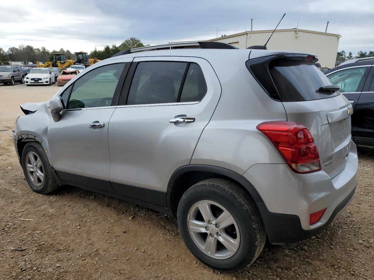 2018 CHEVROLET TRAX 1LT - Image 2