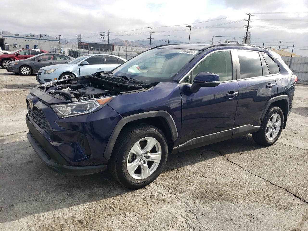 2019 TOYOTA RAV4 XLE car image