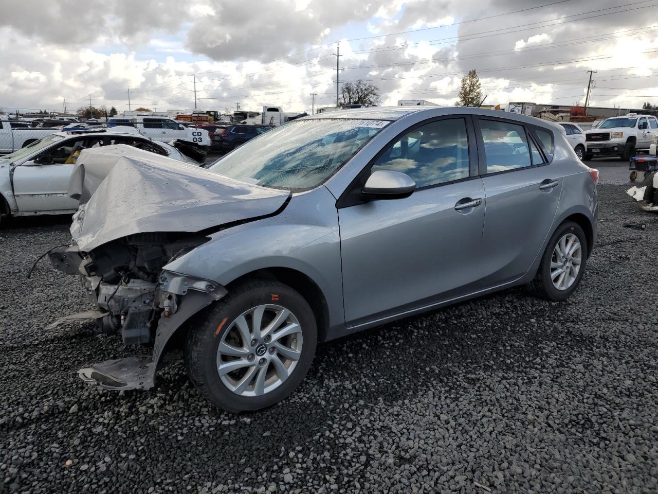 2013 MAZDA 3 I