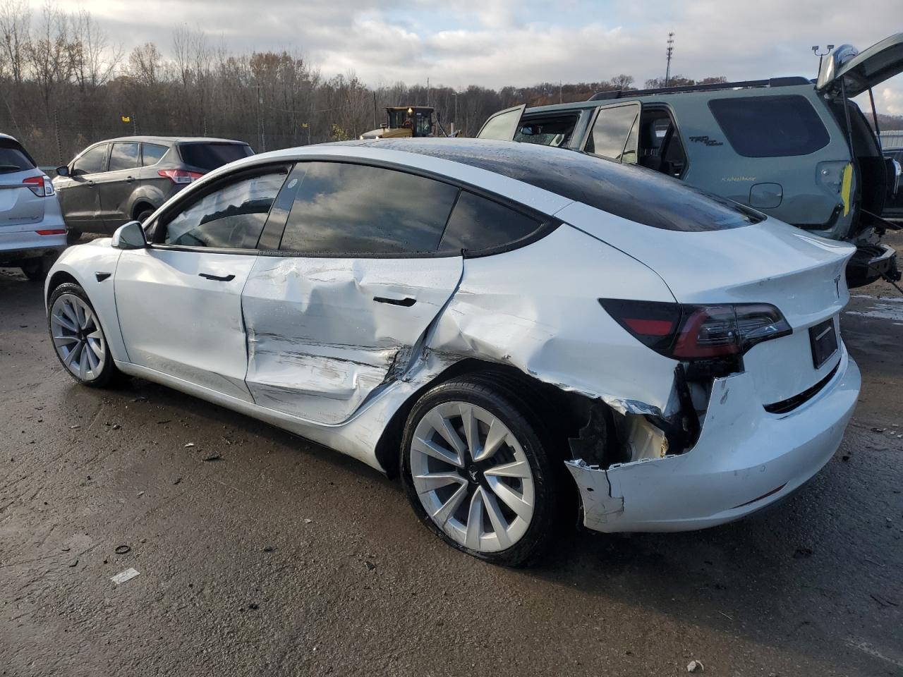 2022 TESLA MODEL 3 - Image 2