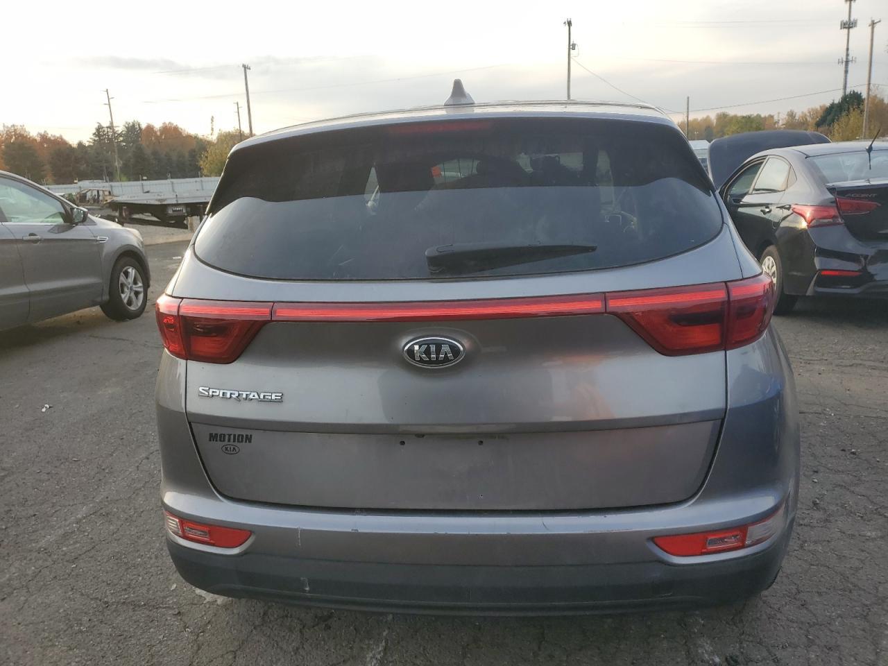 2017 KIA SPORTAGE L - Image 6