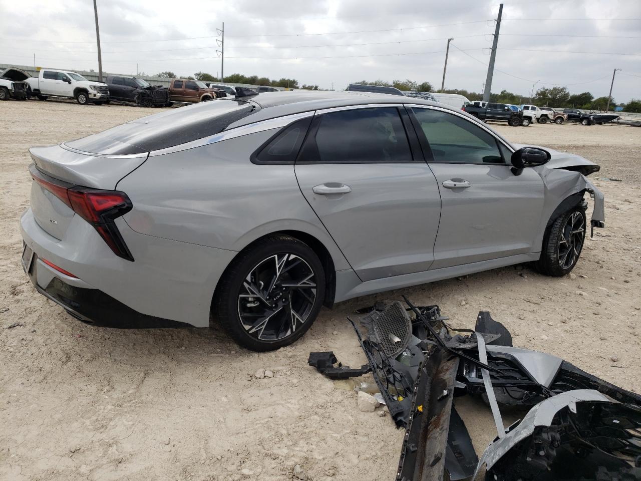 2025 KIA K5 GT LINE - Image 3