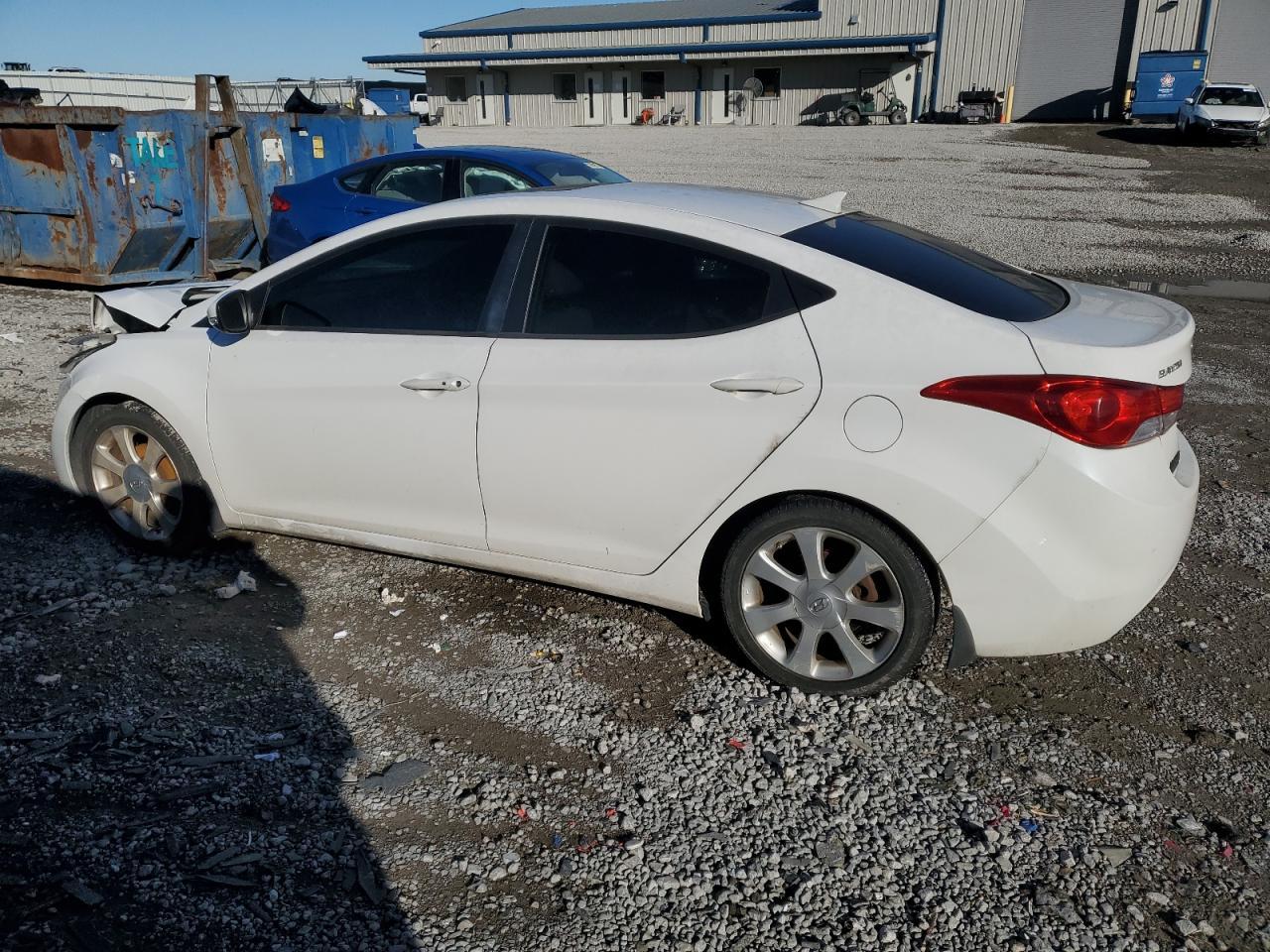 2013 HYUNDAI ELANTRA GL - Image 2