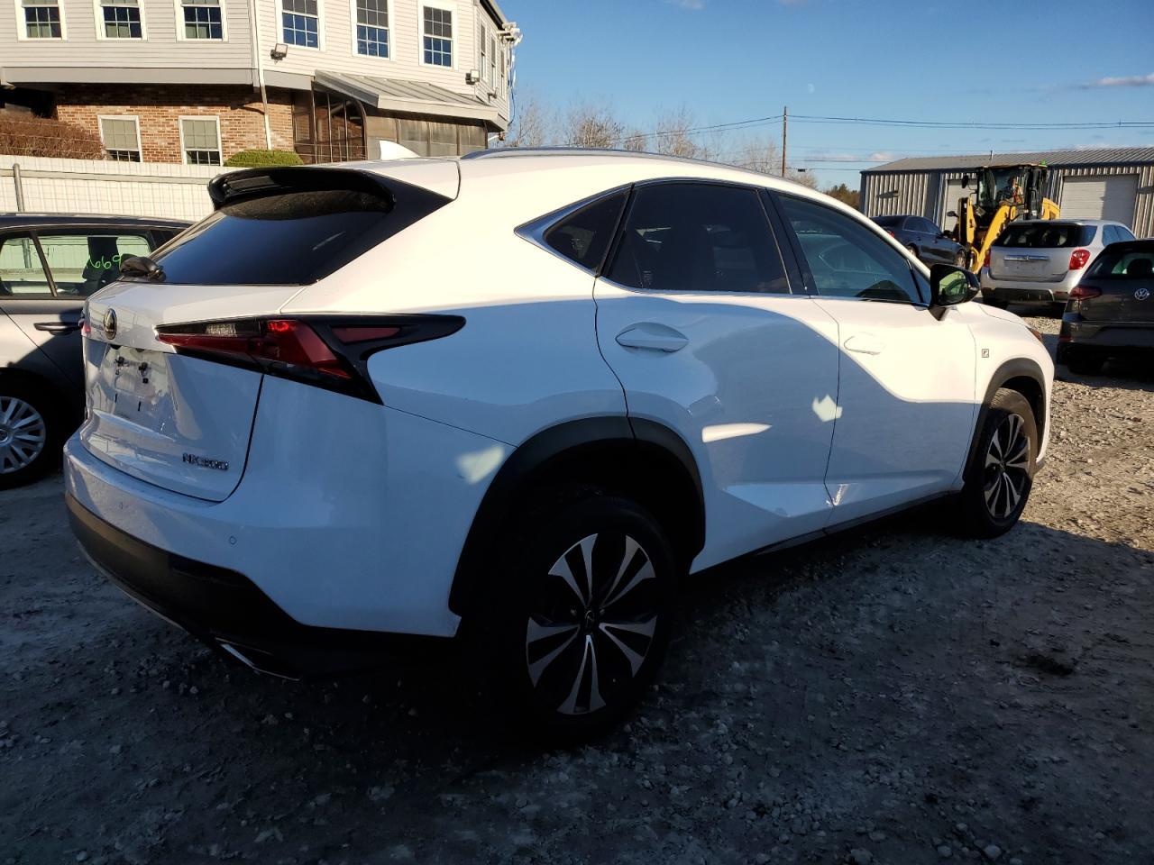 2020 LEXUS NX 300 F S - Фото 3